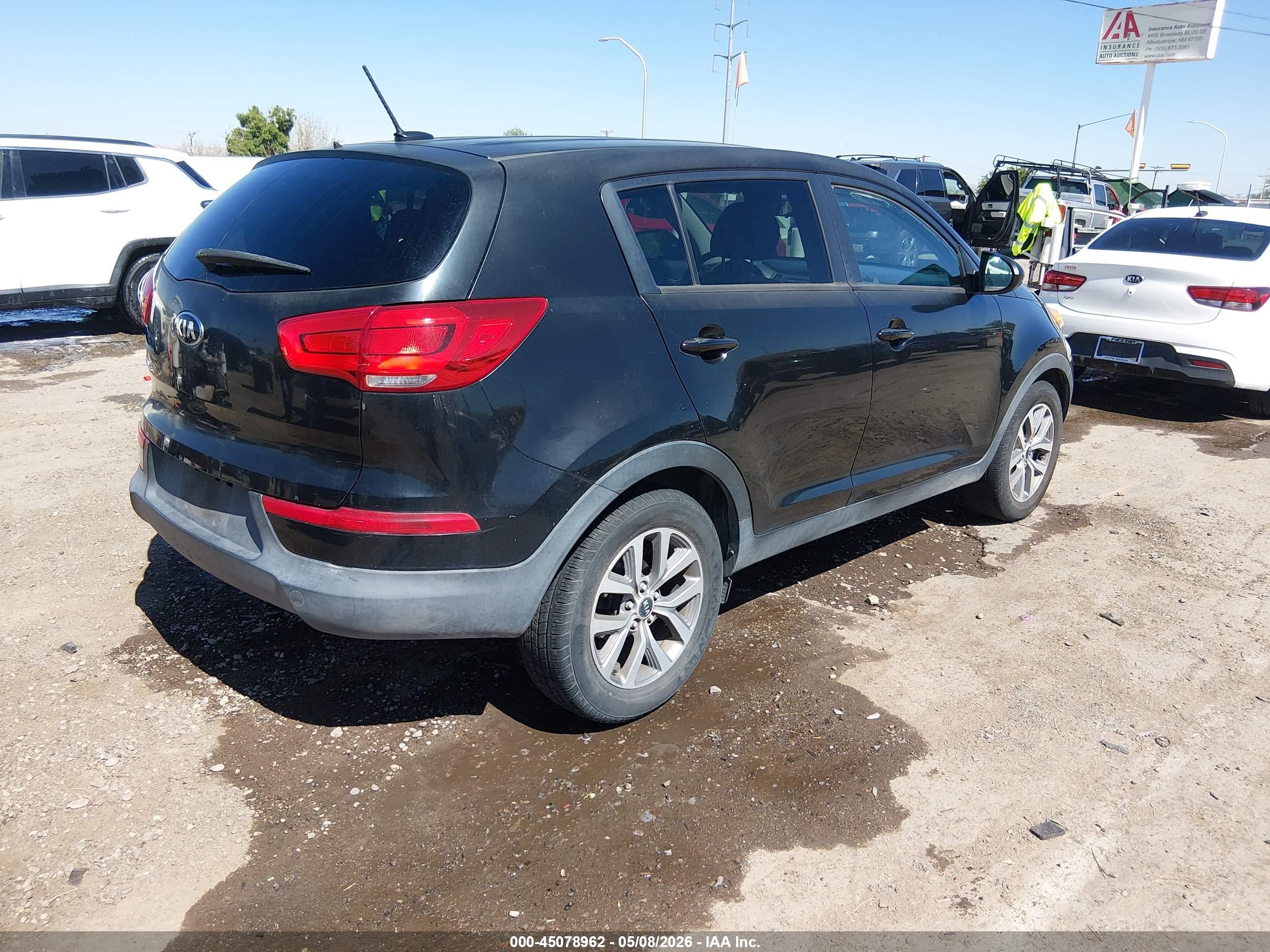 KIA SPORTAGE image 4