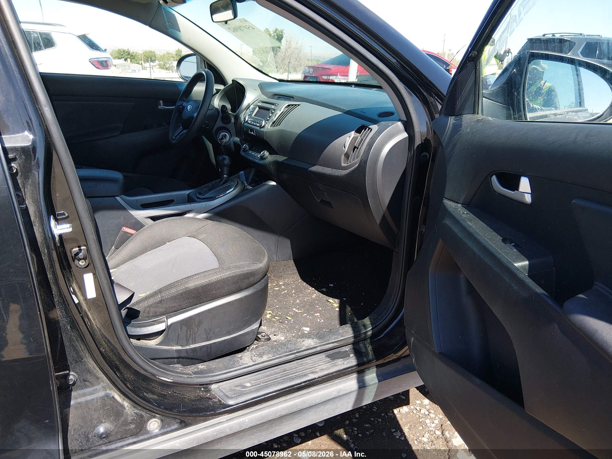 KIA SPORTAGE image 5