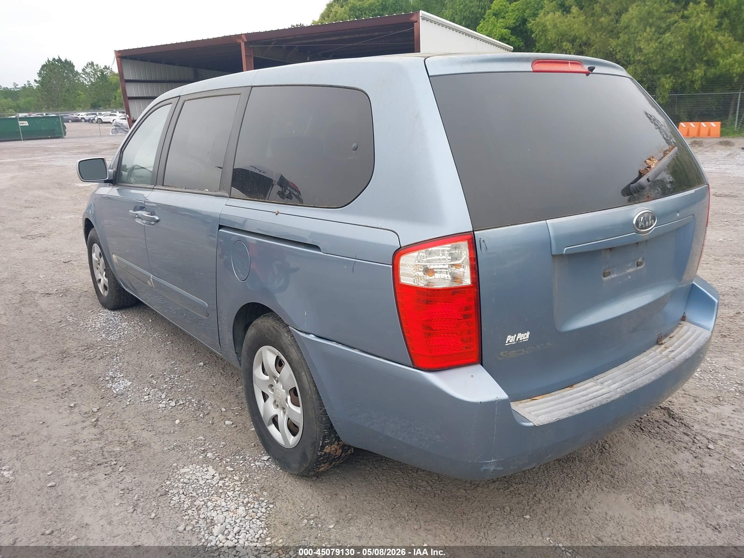 KIA SEDONA image 3