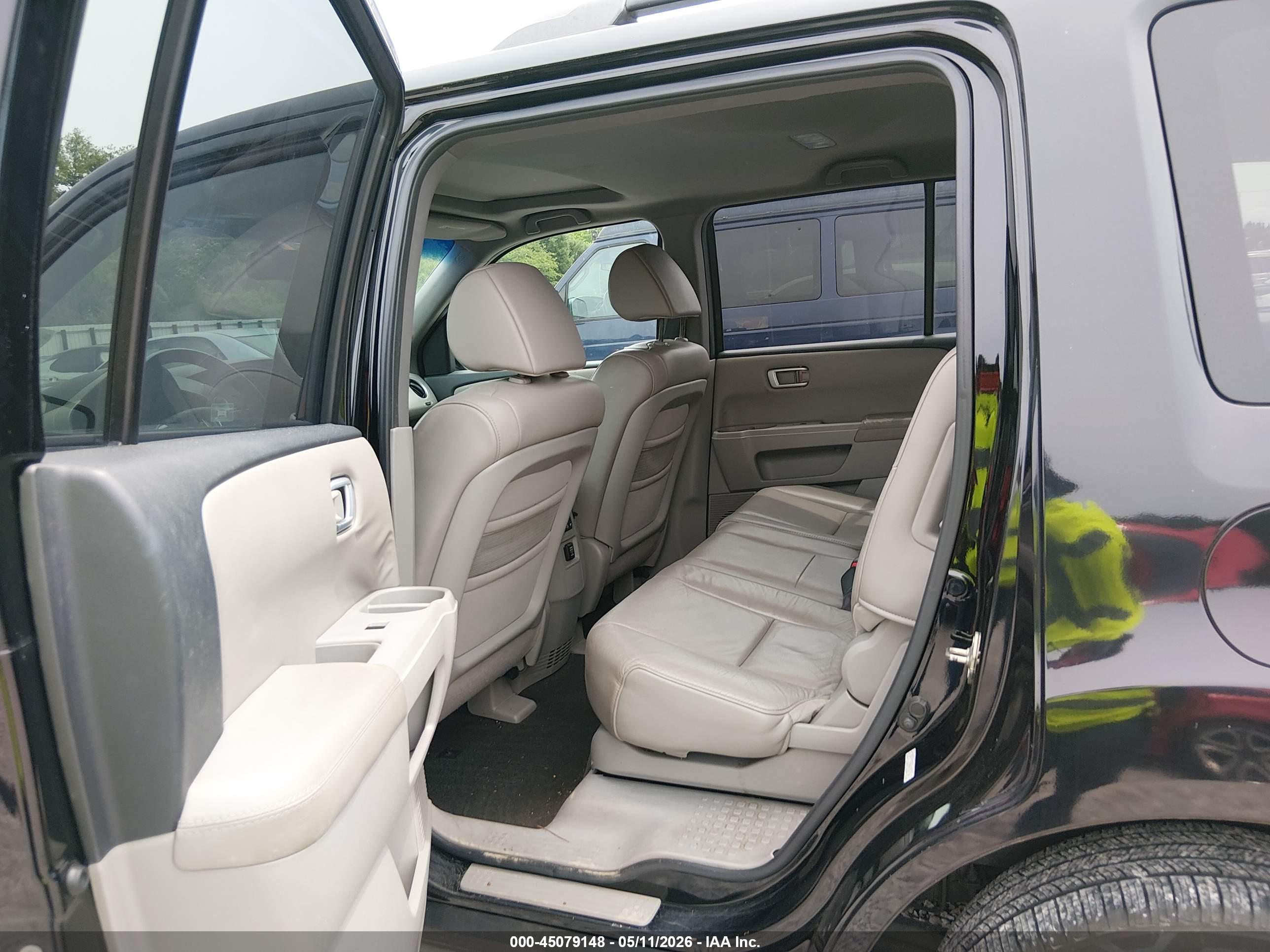 HONDA PILOT image 8