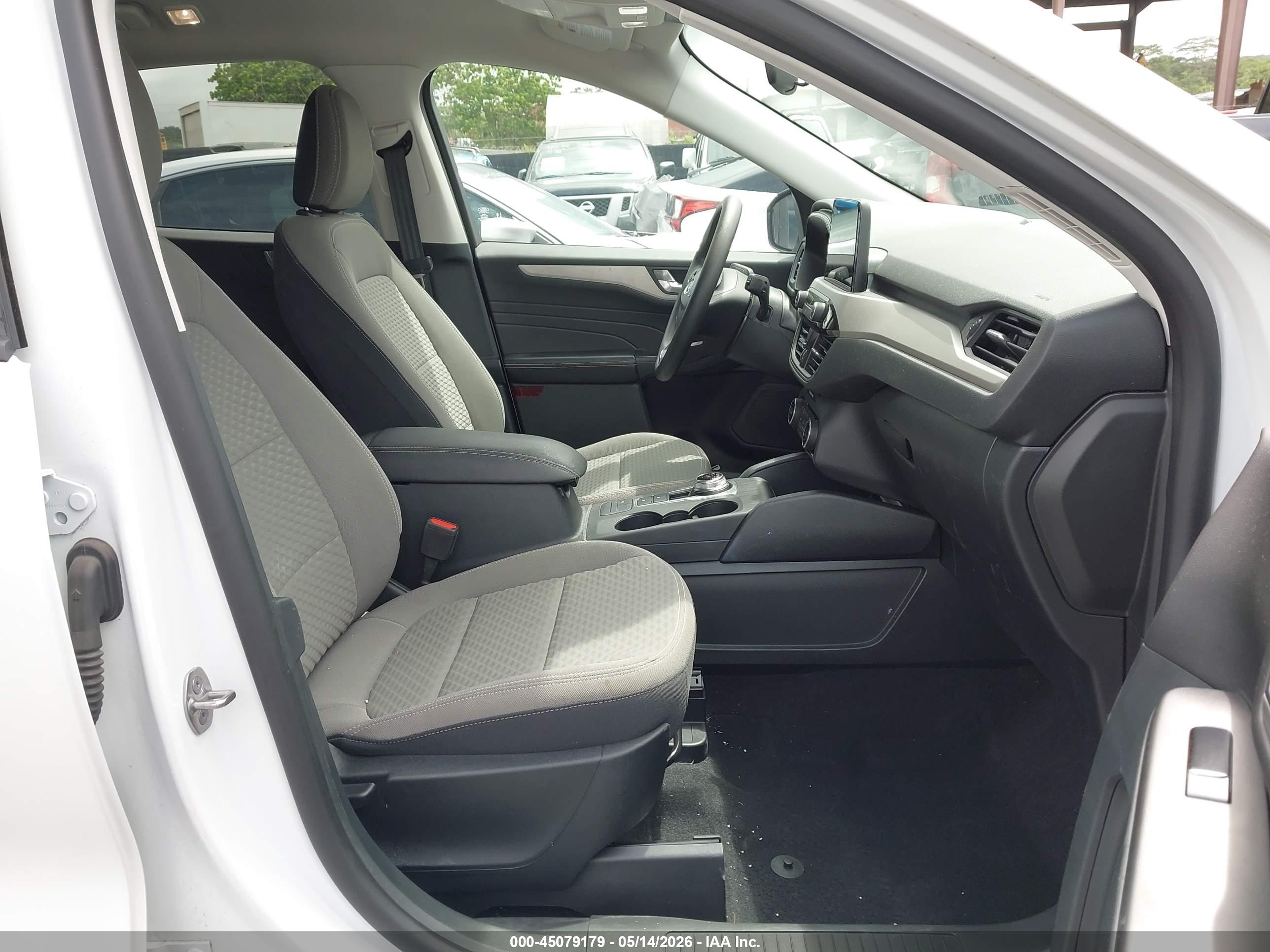 FORD ESCAPE image 5