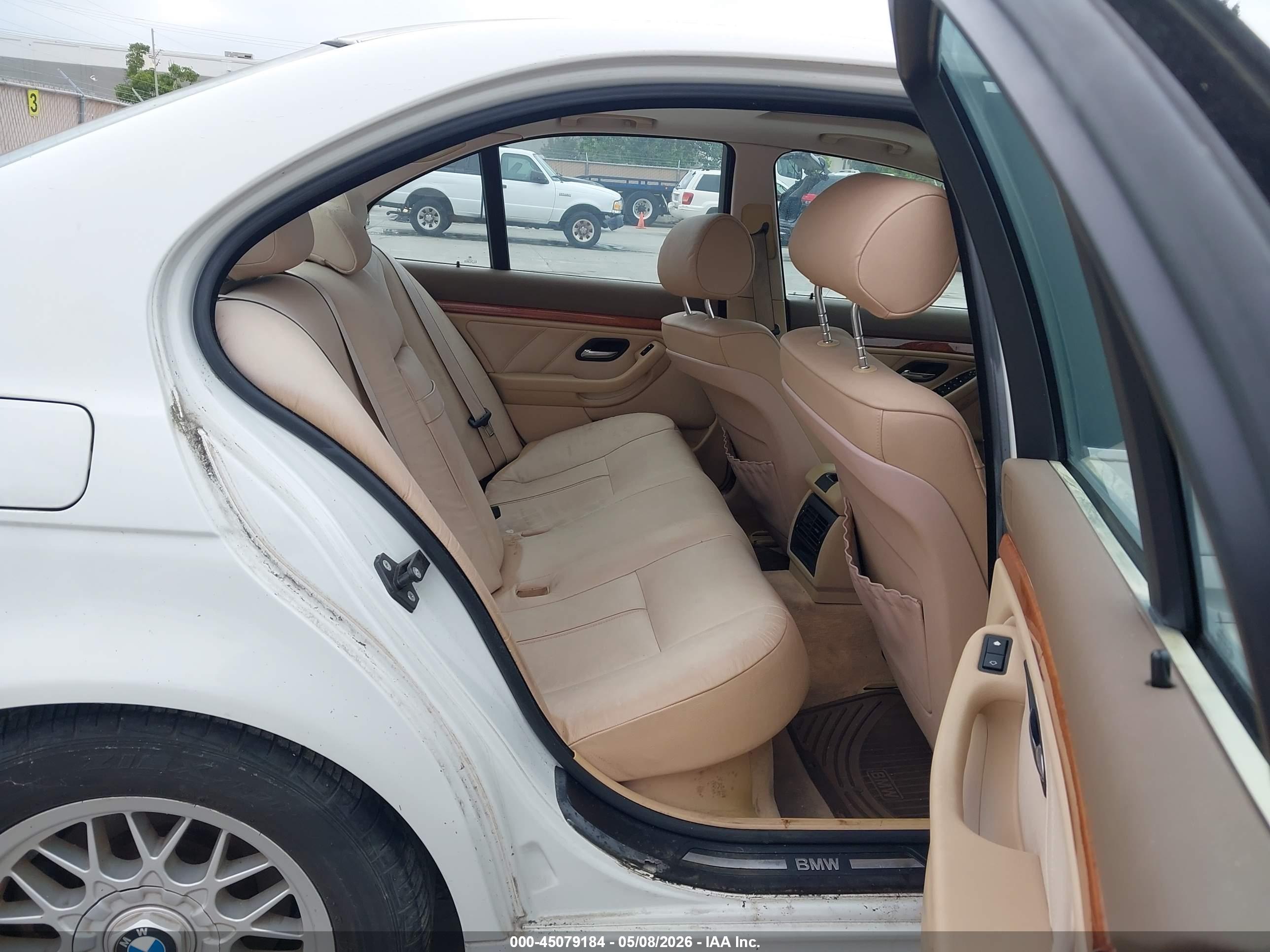 BMW 525IA image 8