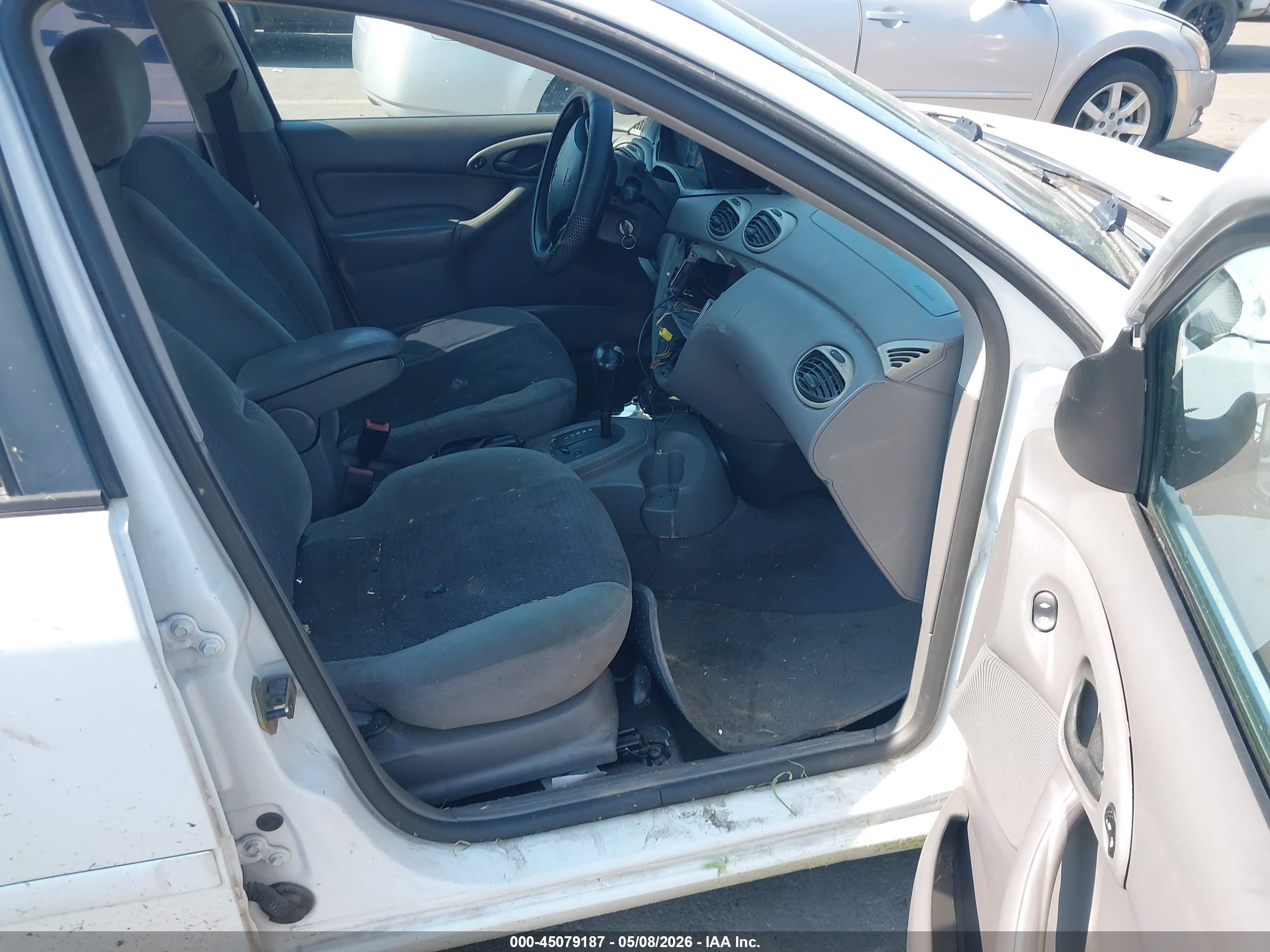 FORD FOCUS image 5