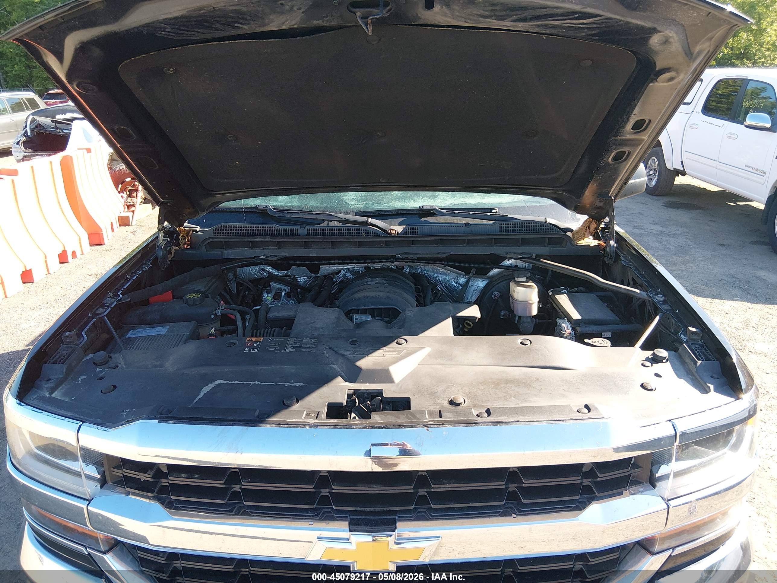 CHEVROLET SILVERADO image 10