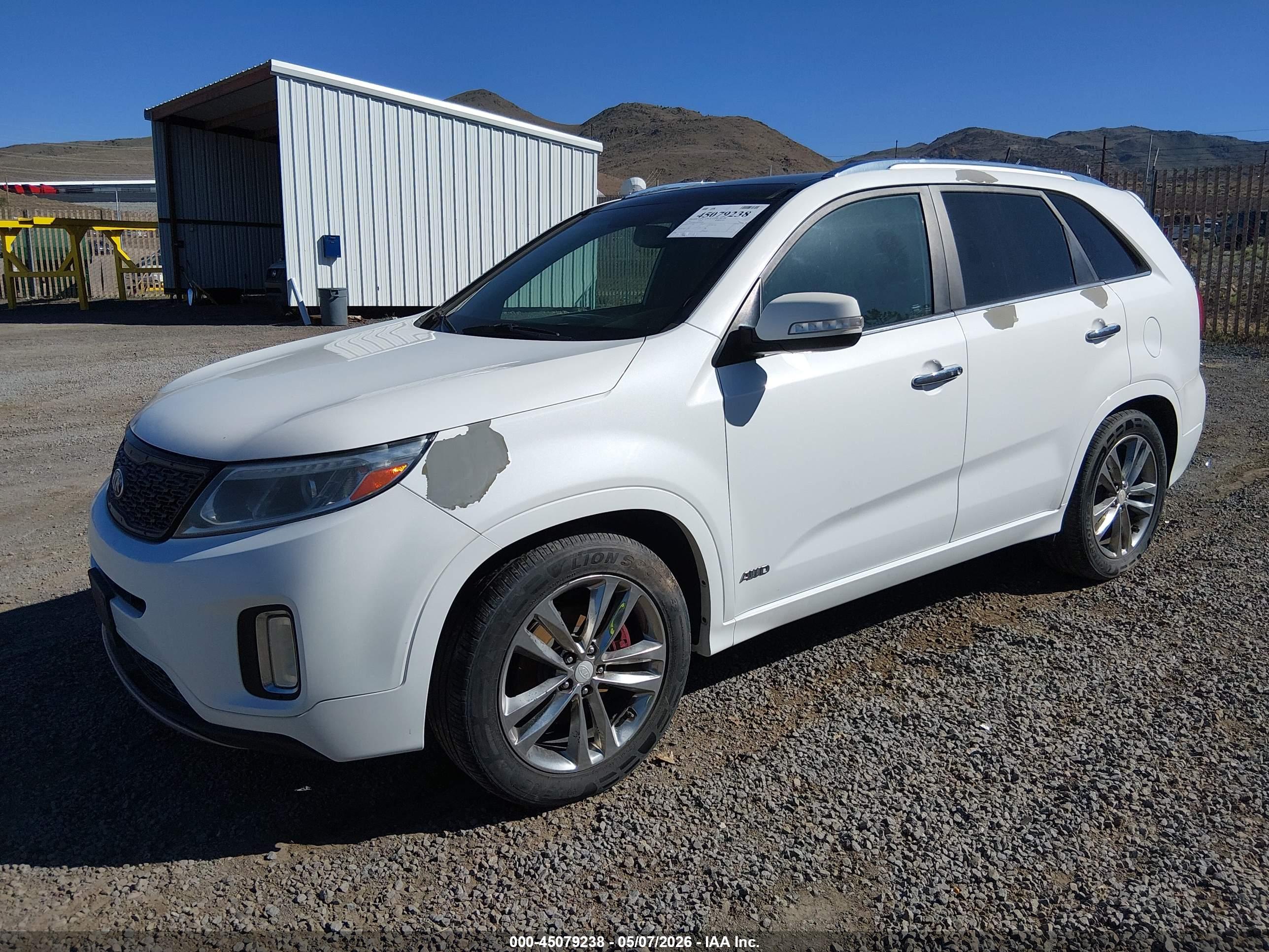 KIA SORENTO image 2