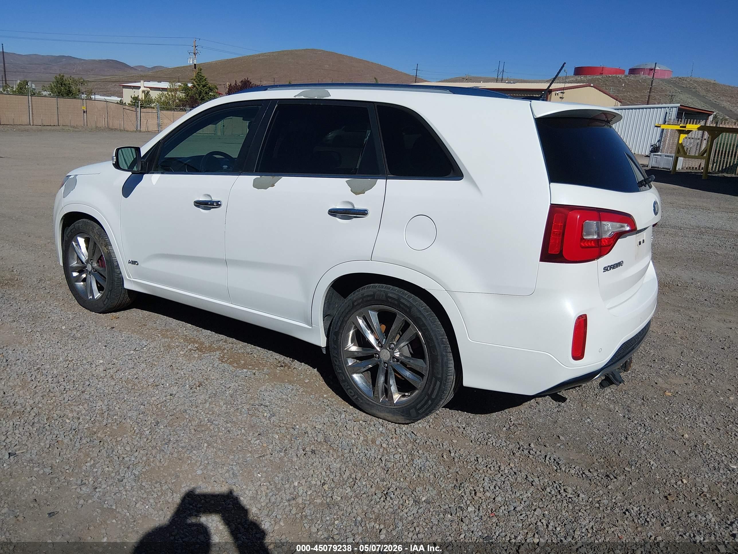 KIA SORENTO image 3