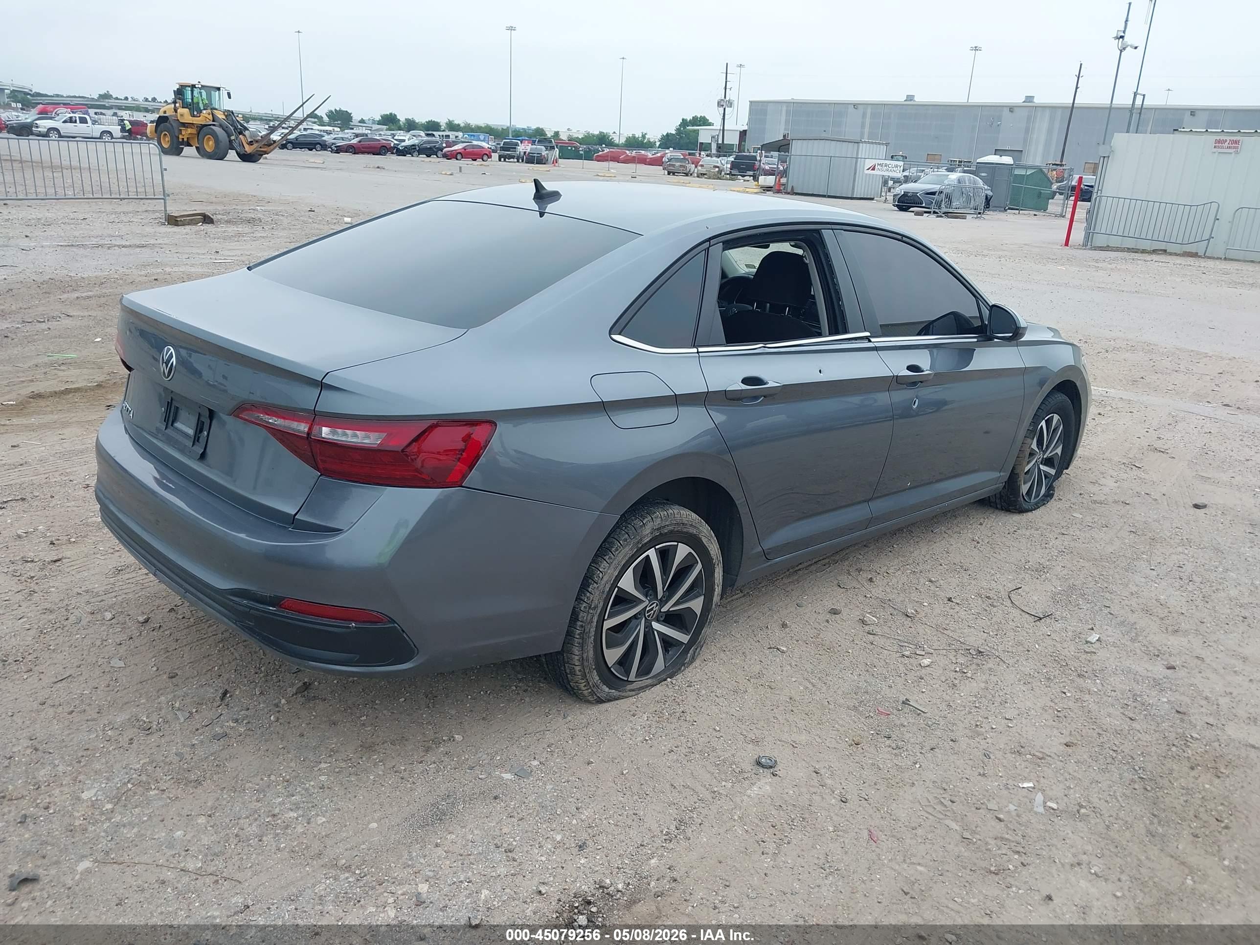 VOLKSWAGEN JETTA image 4