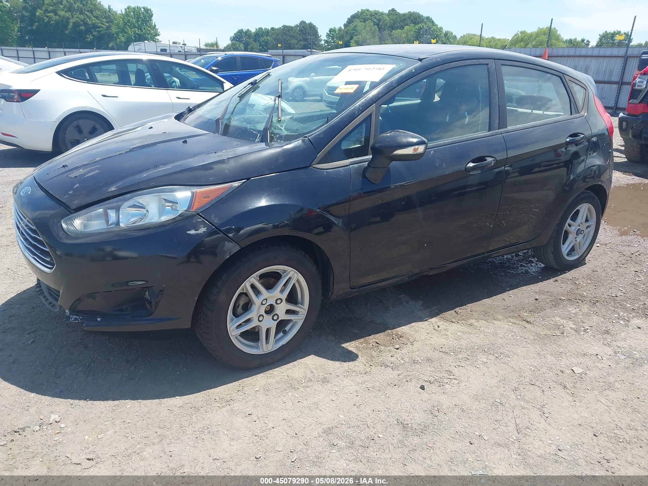 FORD FIESTA image 2