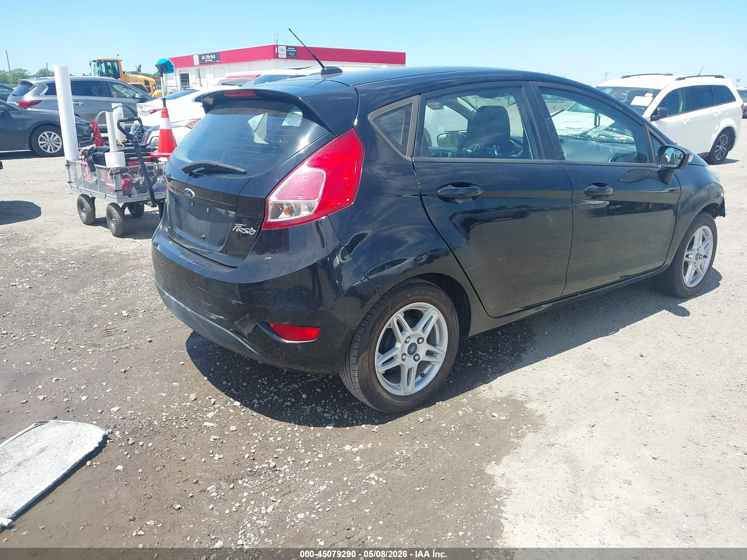 FORD FIESTA image 4