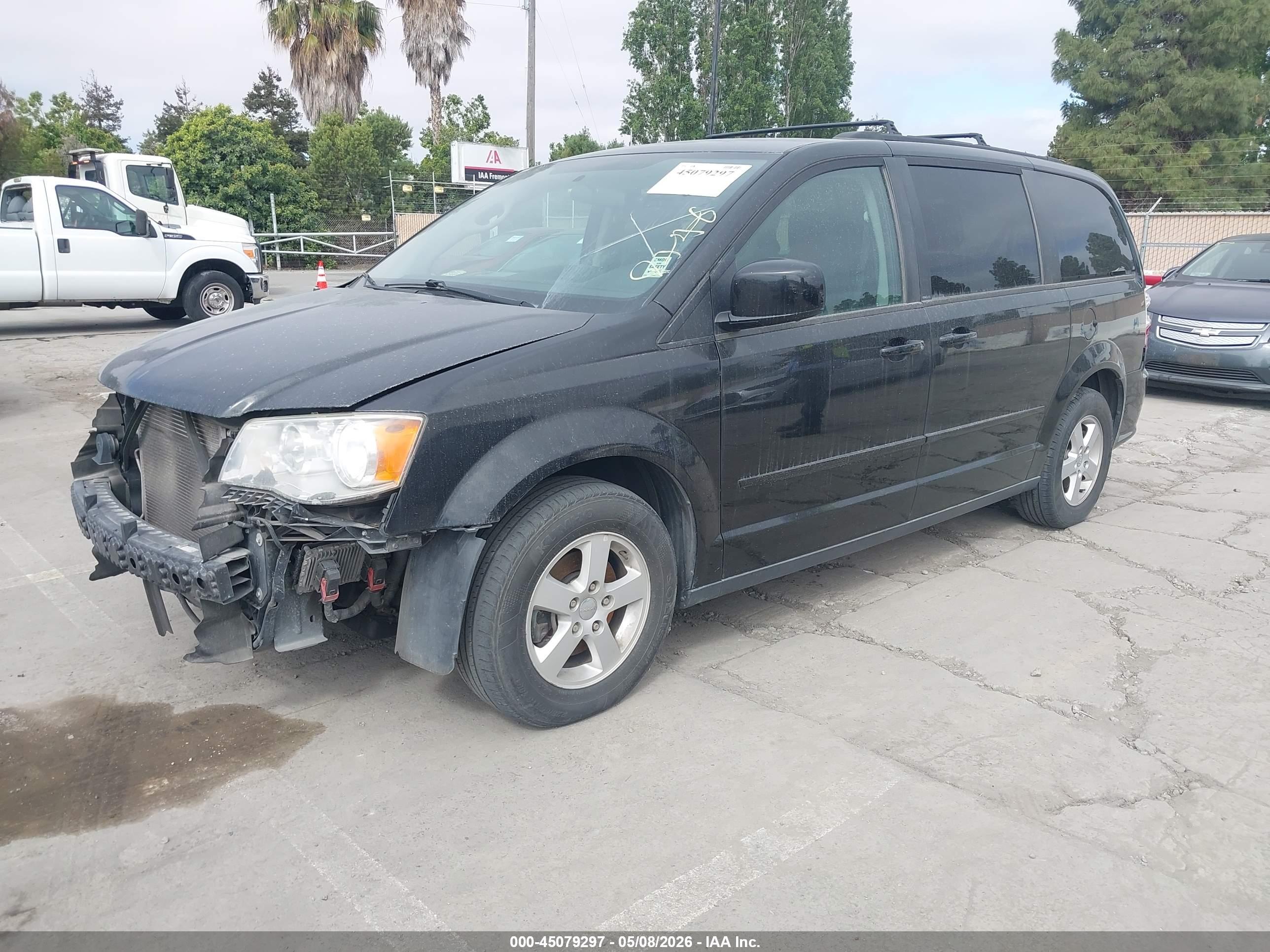 DODGE GRAND image 2