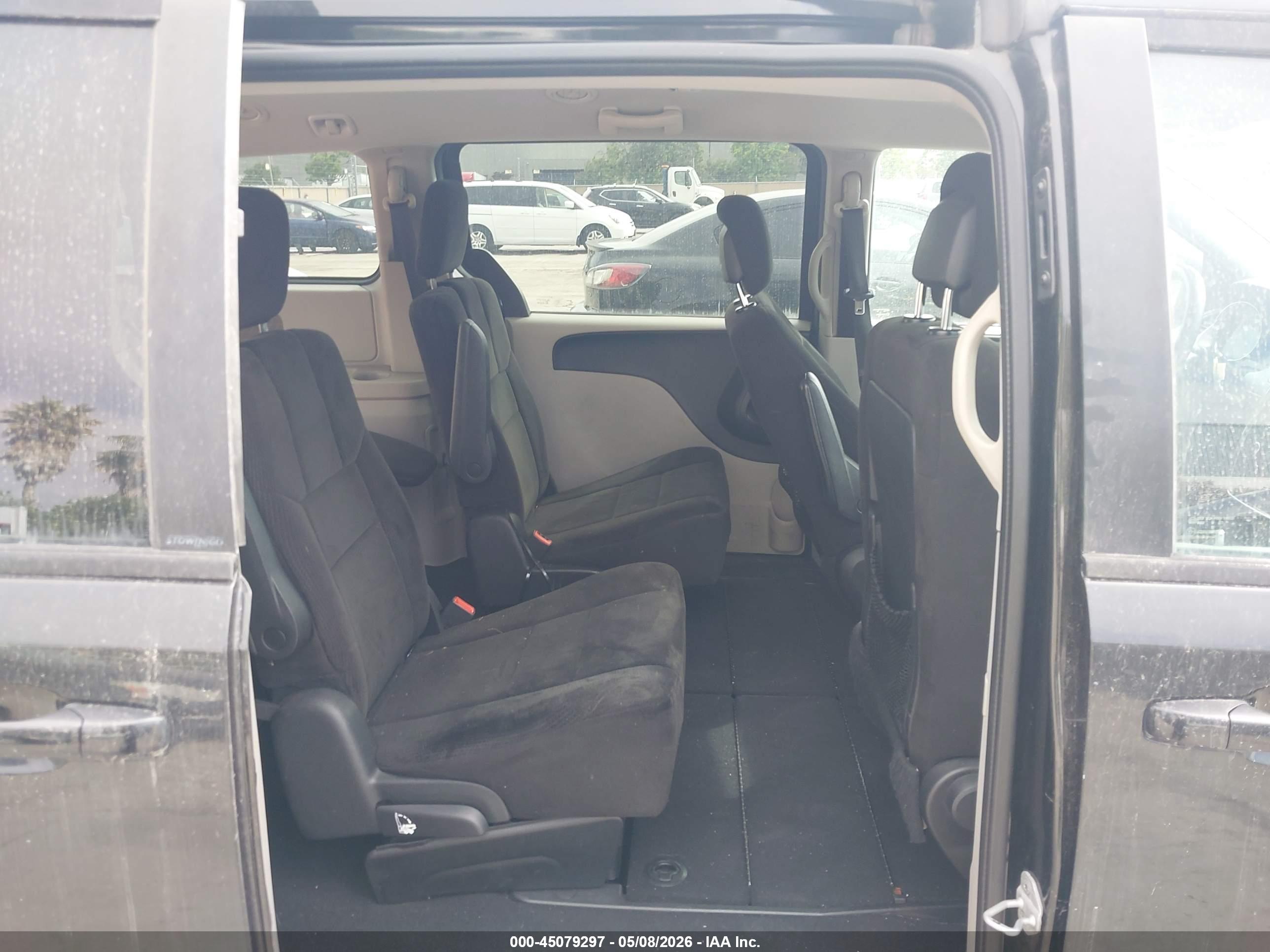 DODGE GRAND image 8