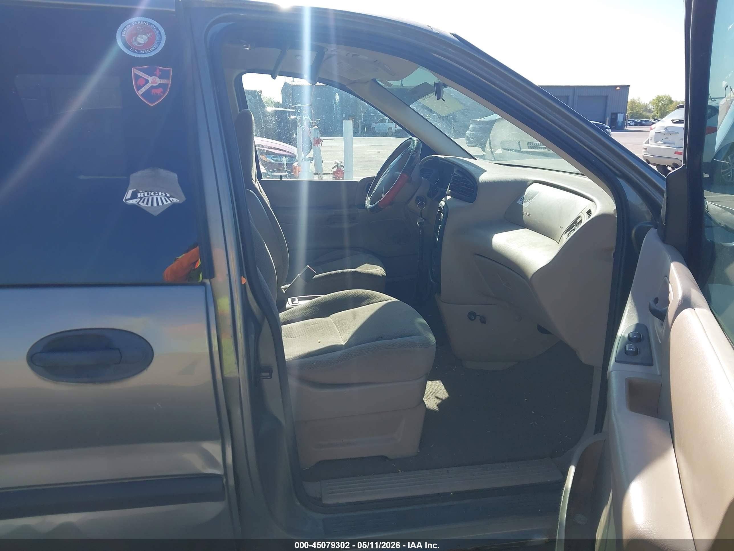 FORD WINDSTAR image 5