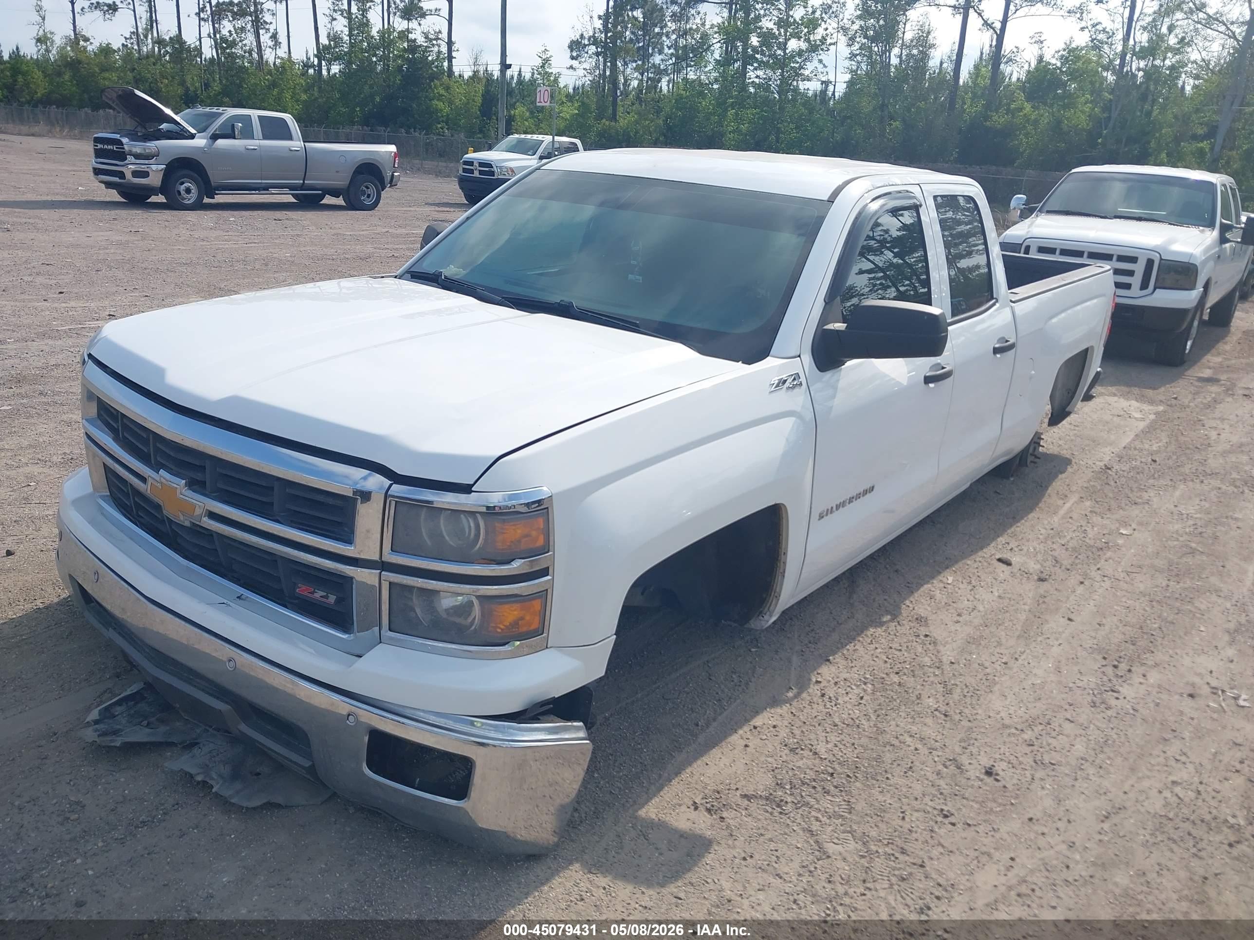 CHEVROLET SILVERADO image 2