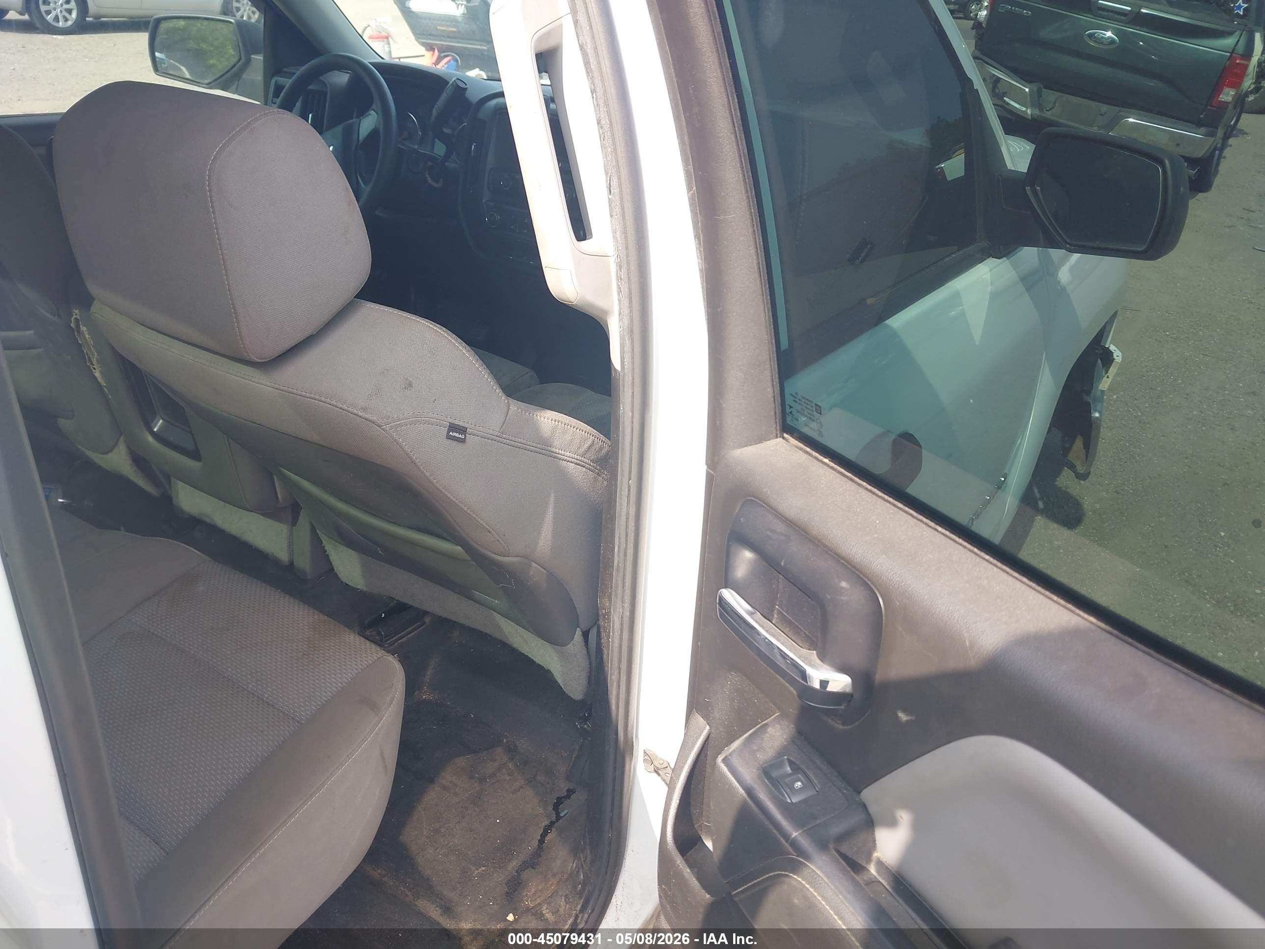 CHEVROLET SILVERADO image 8