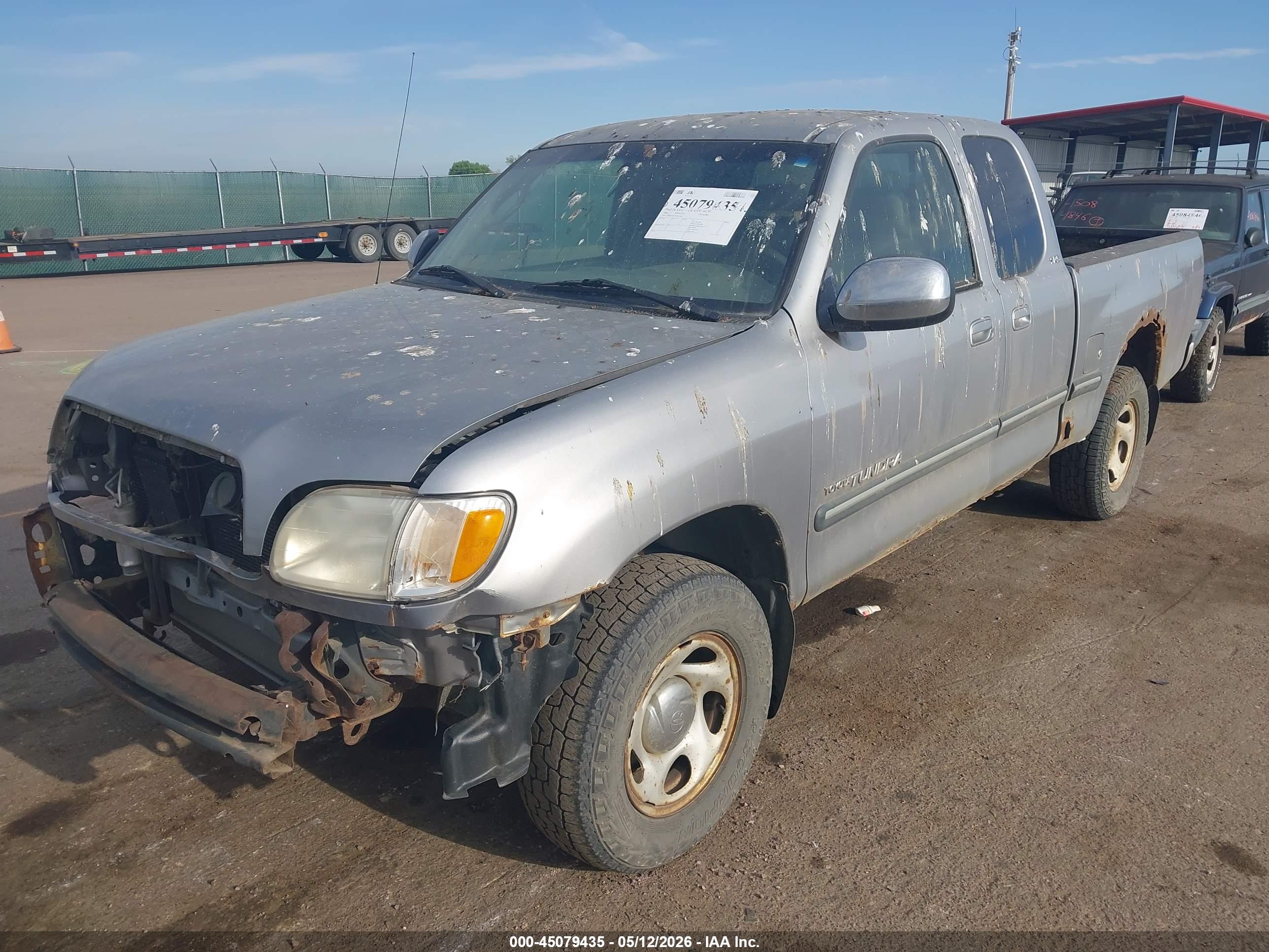 TOYOTA TUNDRA image 2
