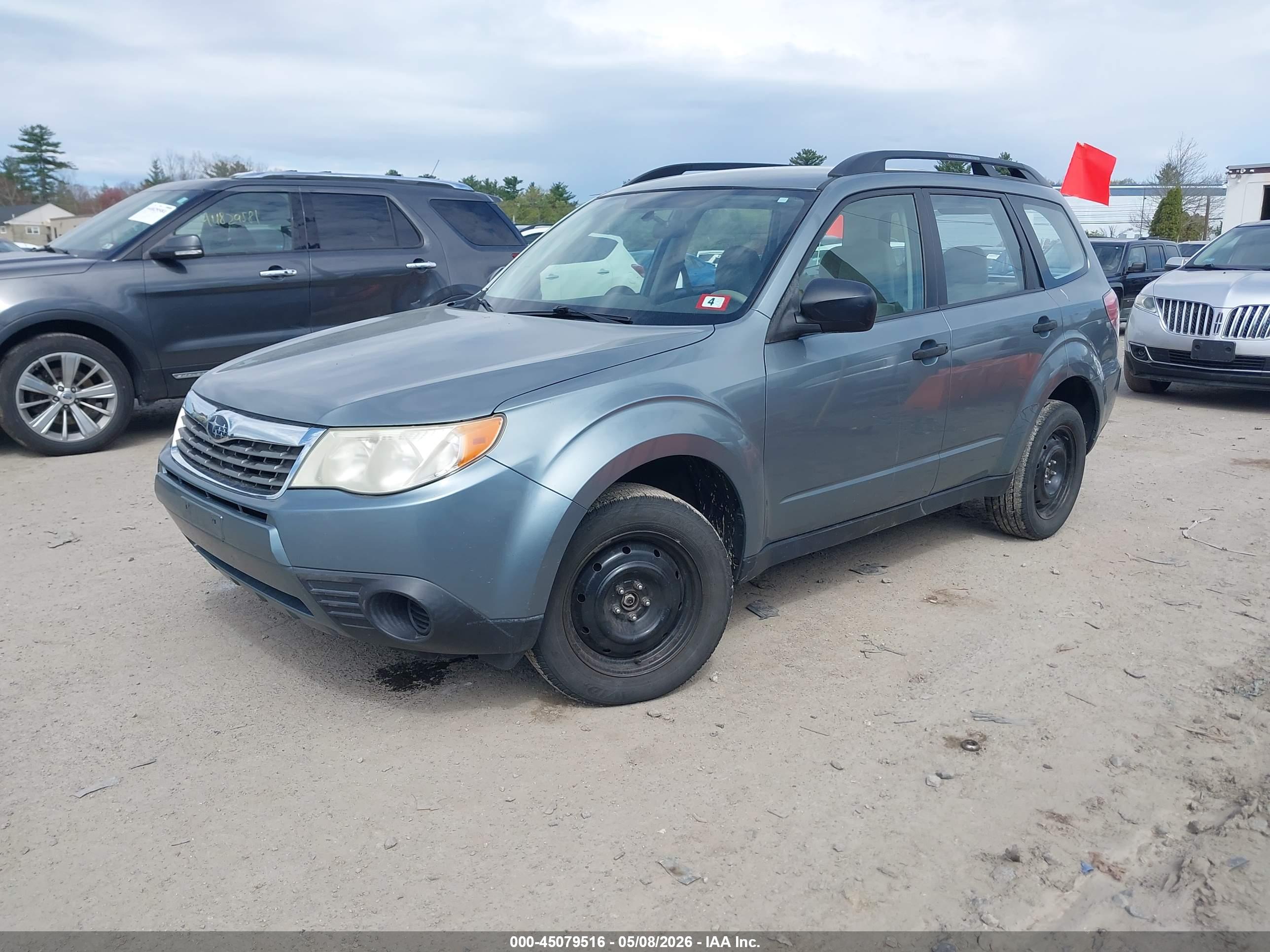 SUBARU FORESTER image 2
