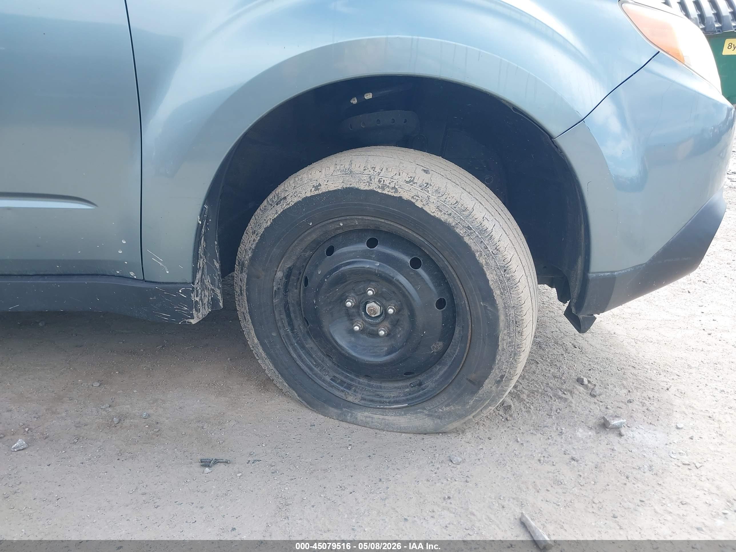 SUBARU FORESTER image 6