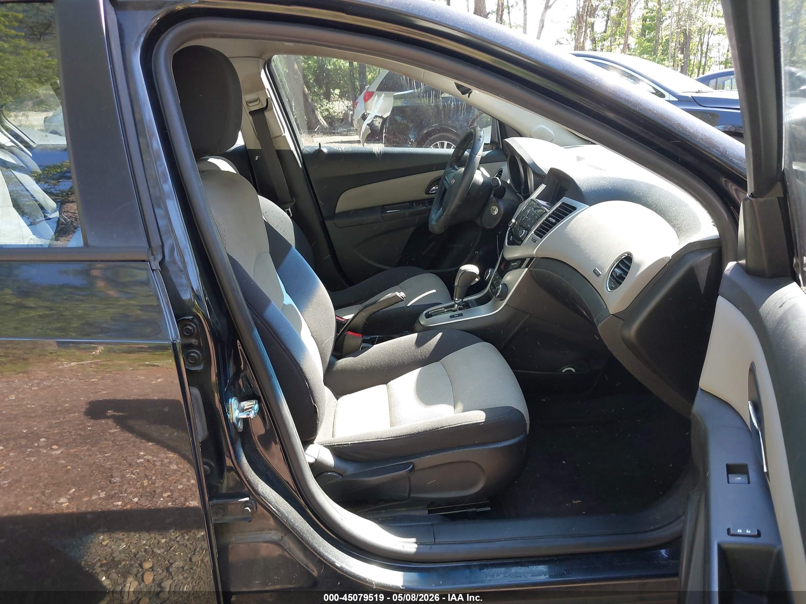 CHEVROLET CRUZE image 5