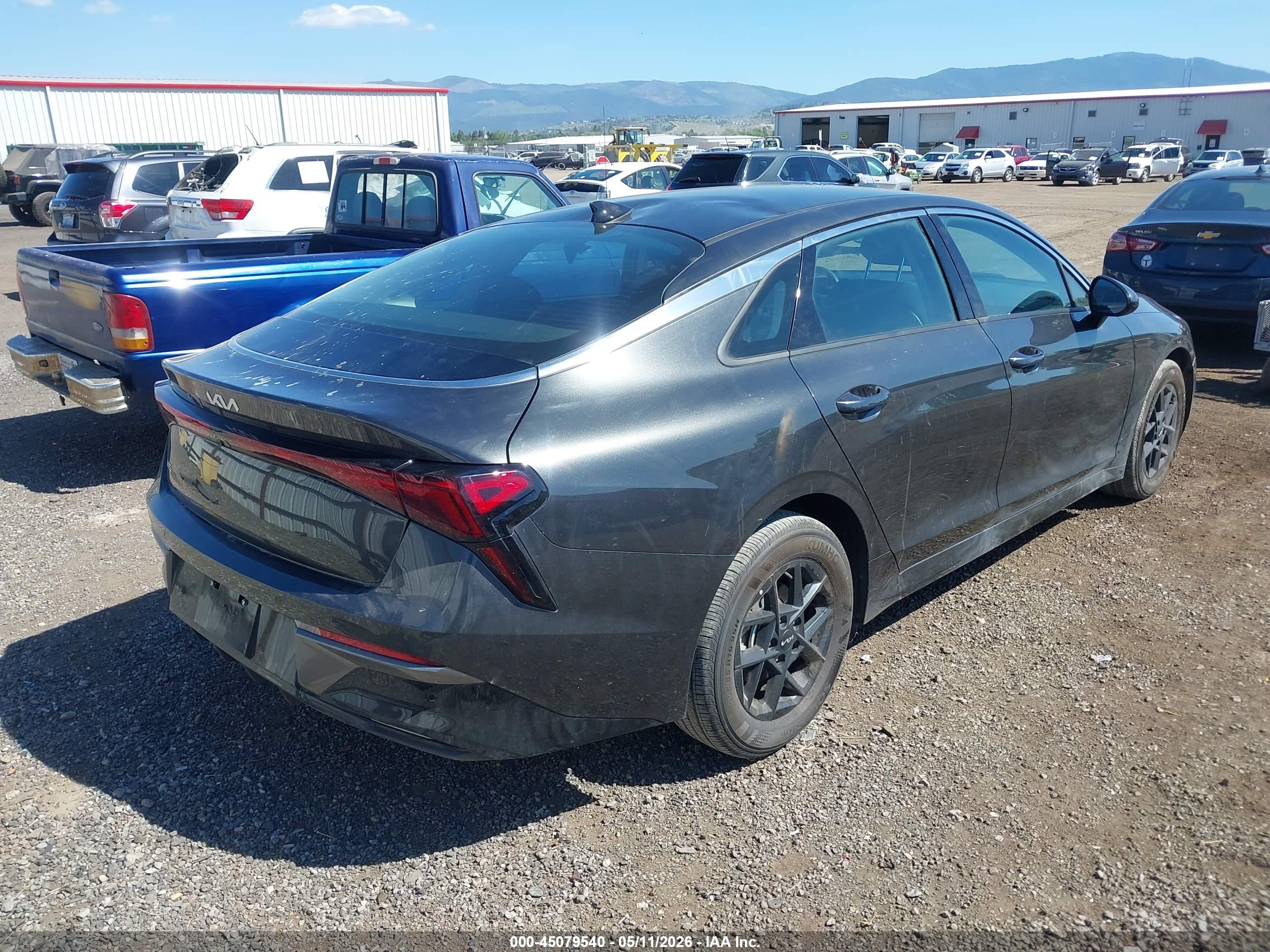 KIA K5 image 4
