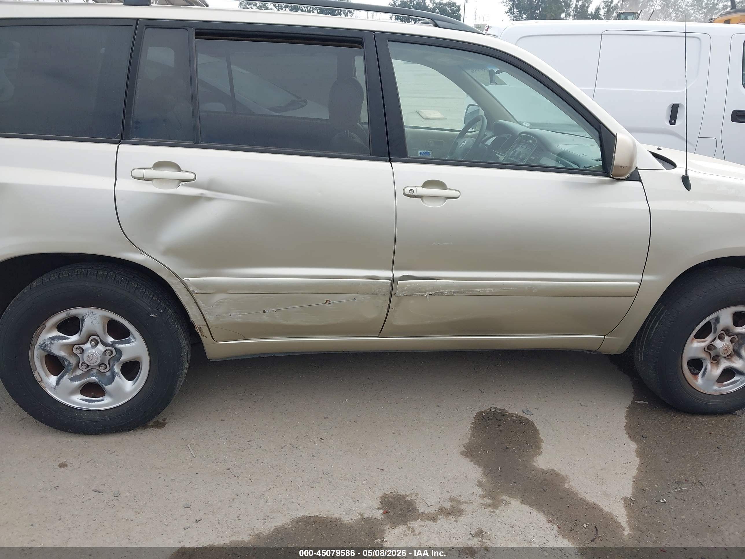 TOYOTA HIGHLANDER image 6