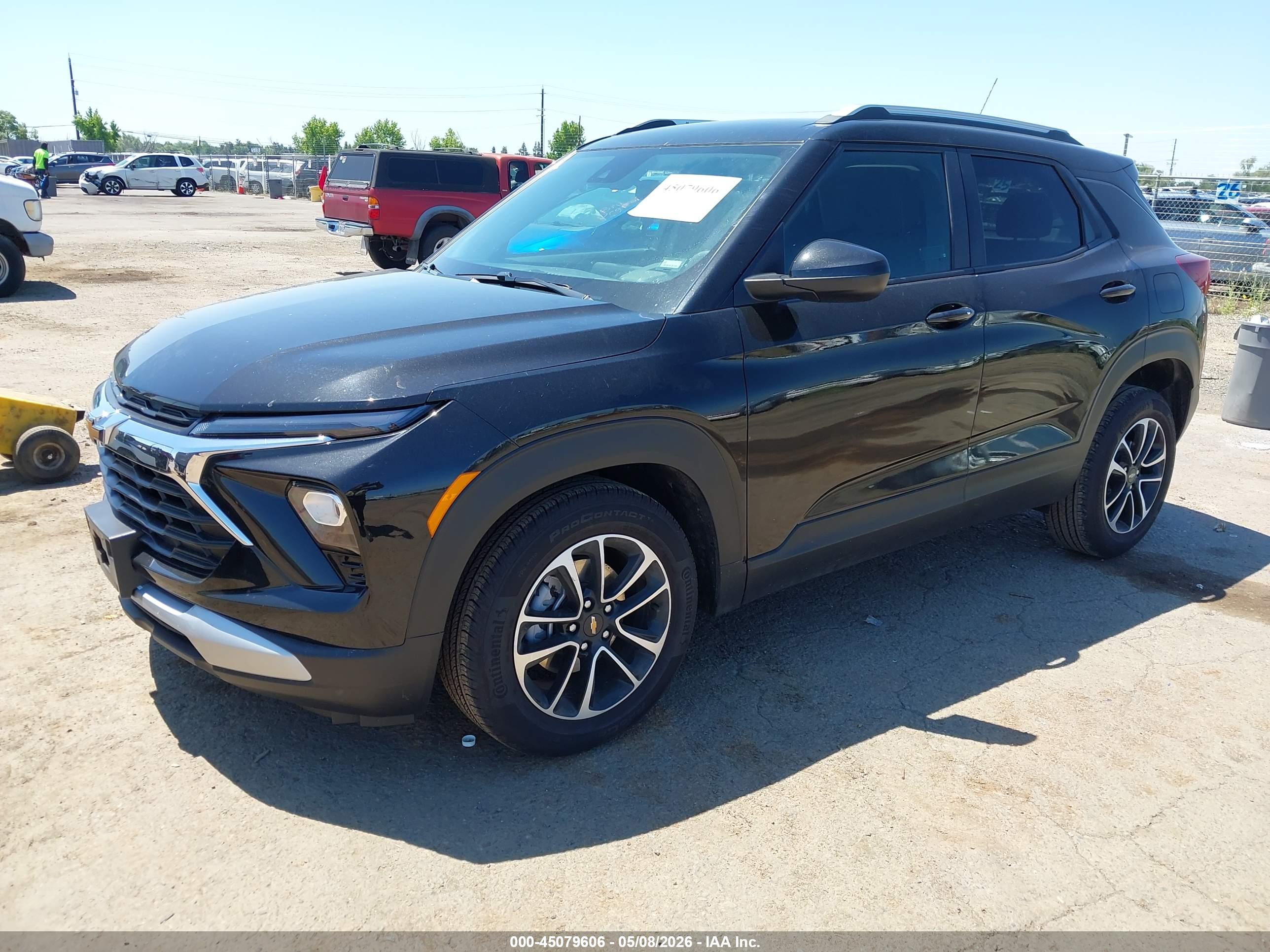 CHEVROLET TRAILBLAZER image 2