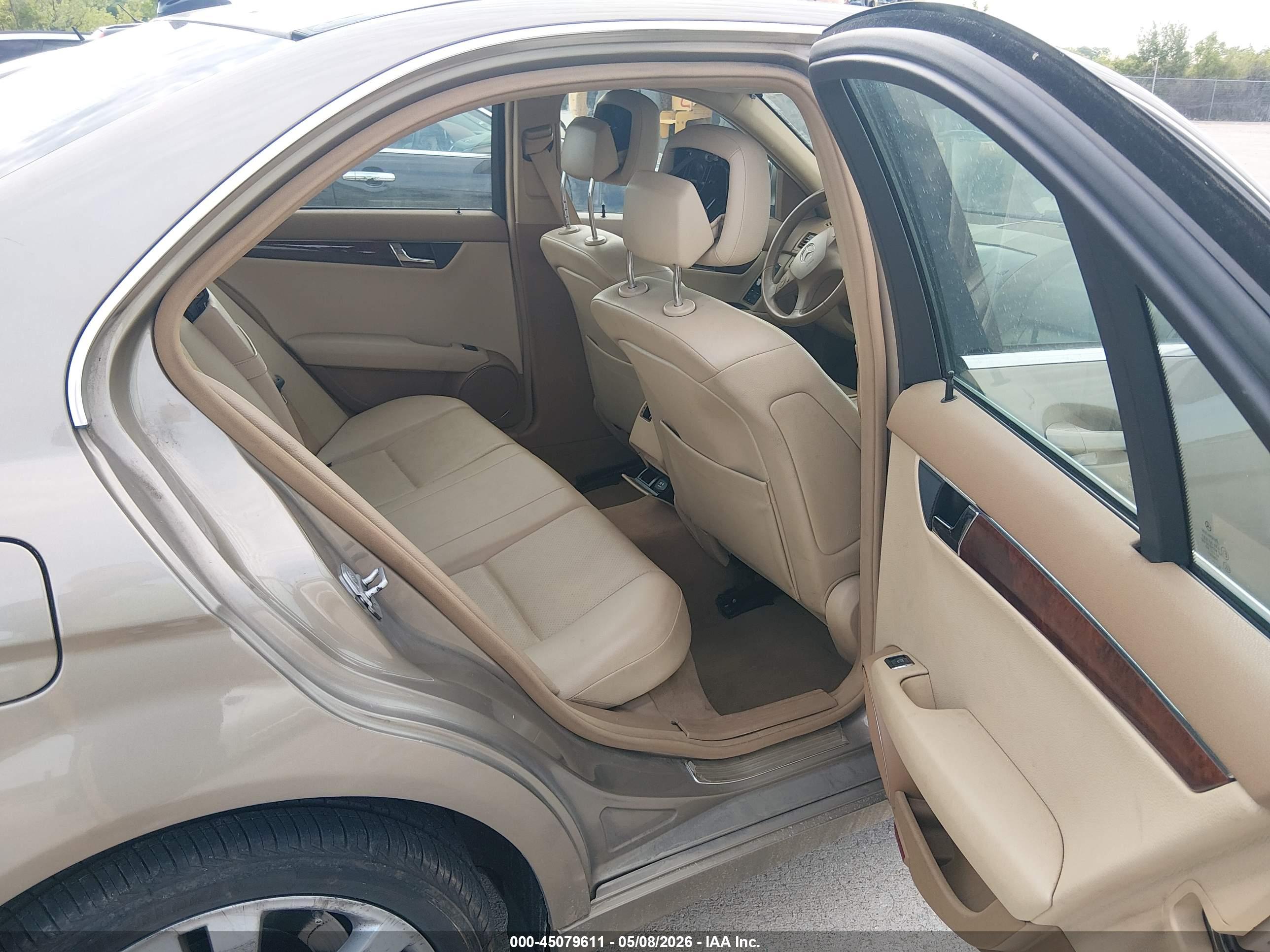 MERCEDES-BENZ C image 8