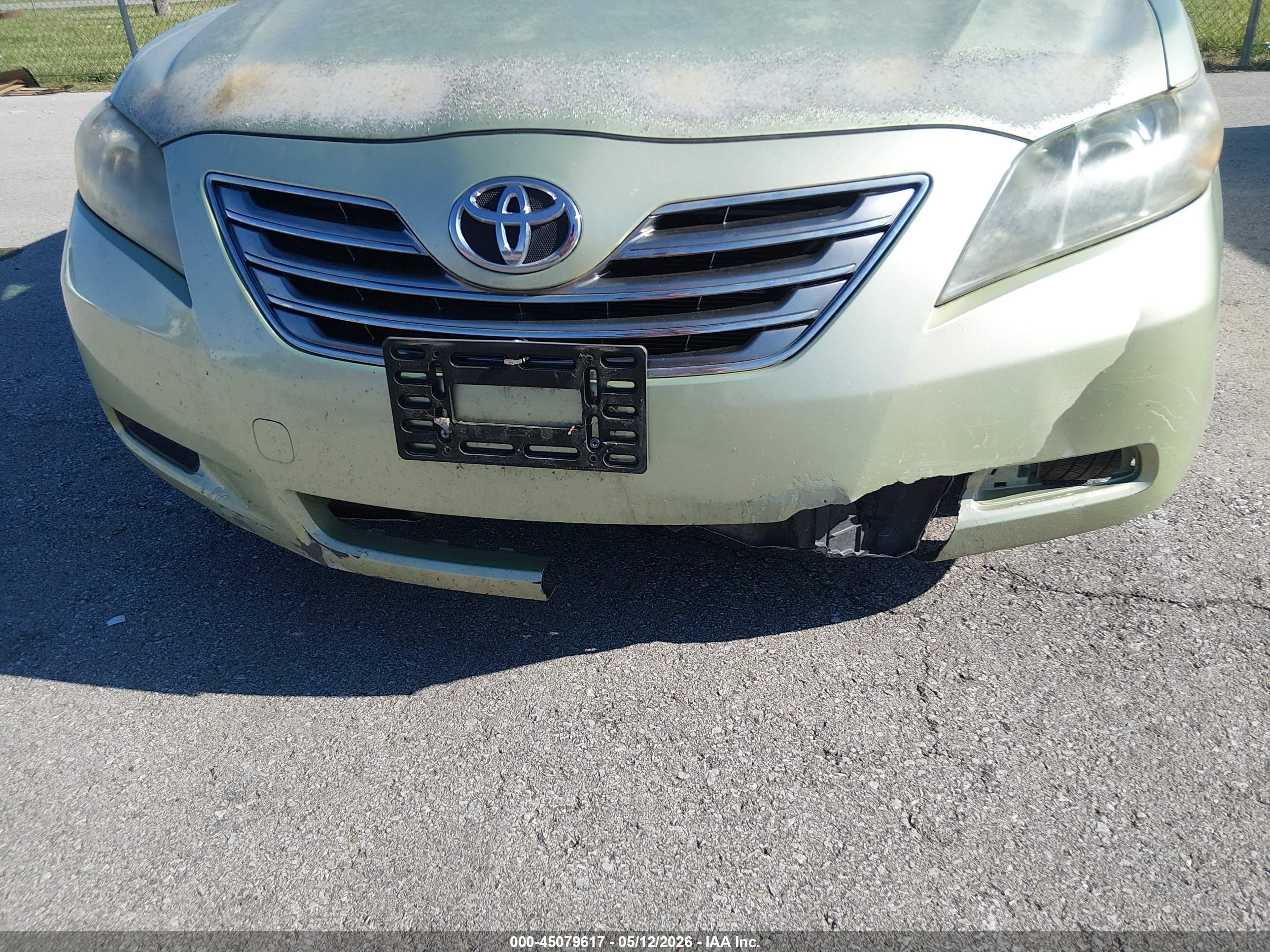 TOYOTA CAMRY image 6