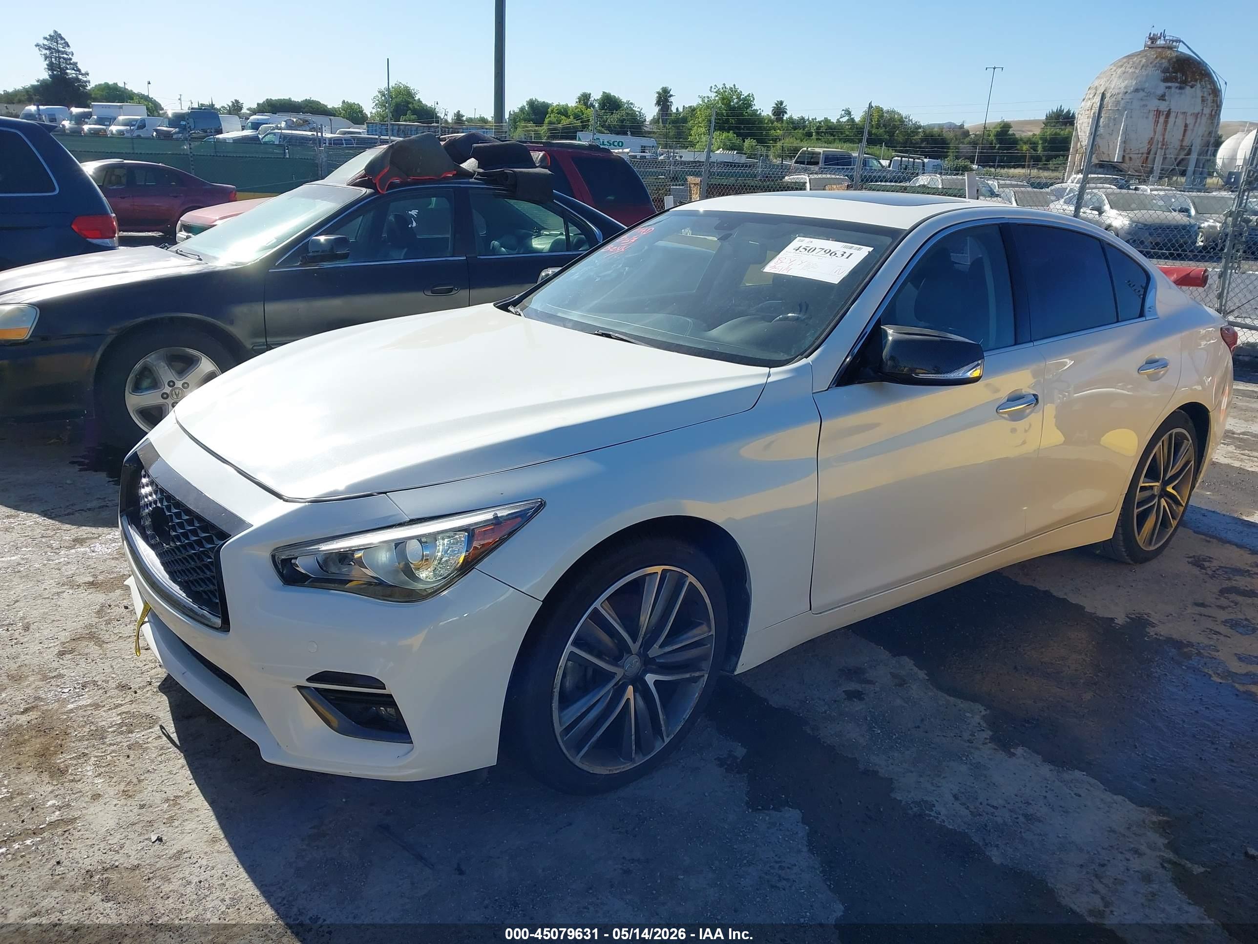 INFINITI Q50 image 2