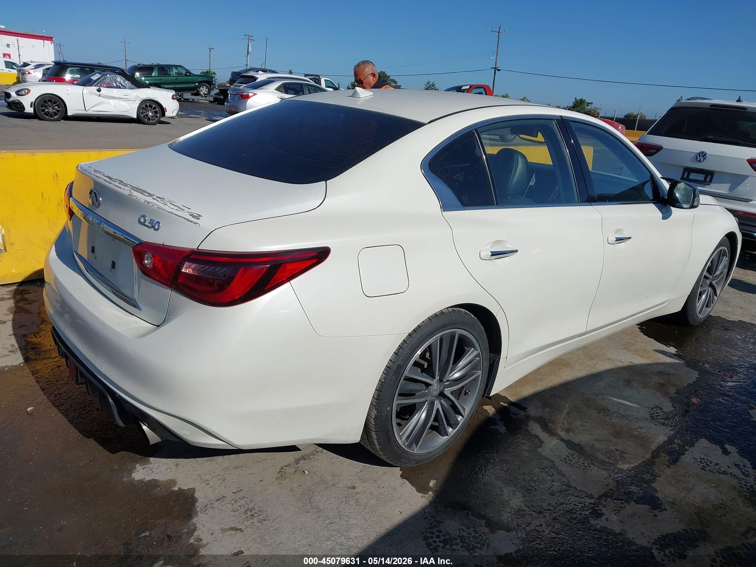 INFINITI Q50 image 4