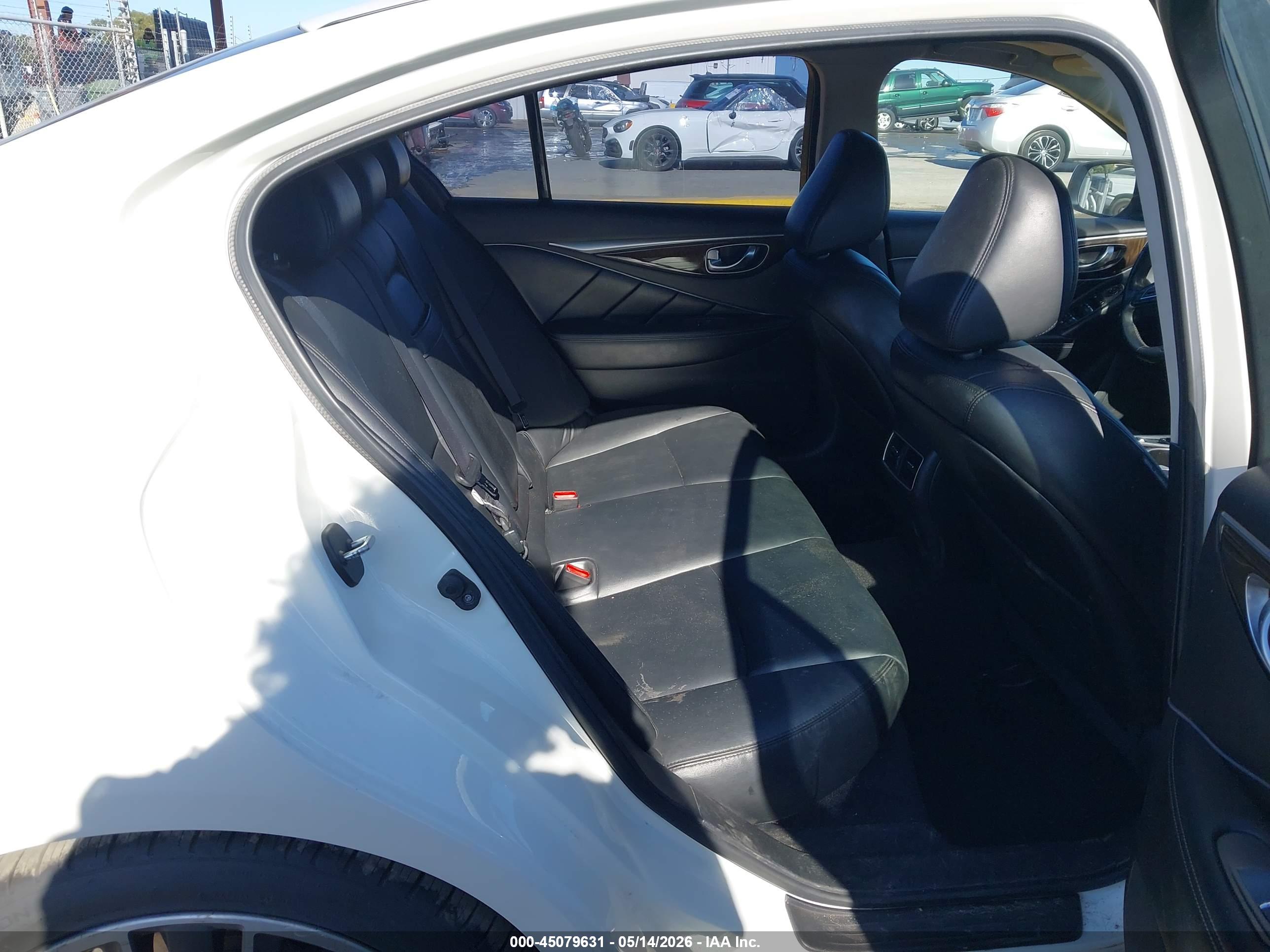 INFINITI Q50 image 8