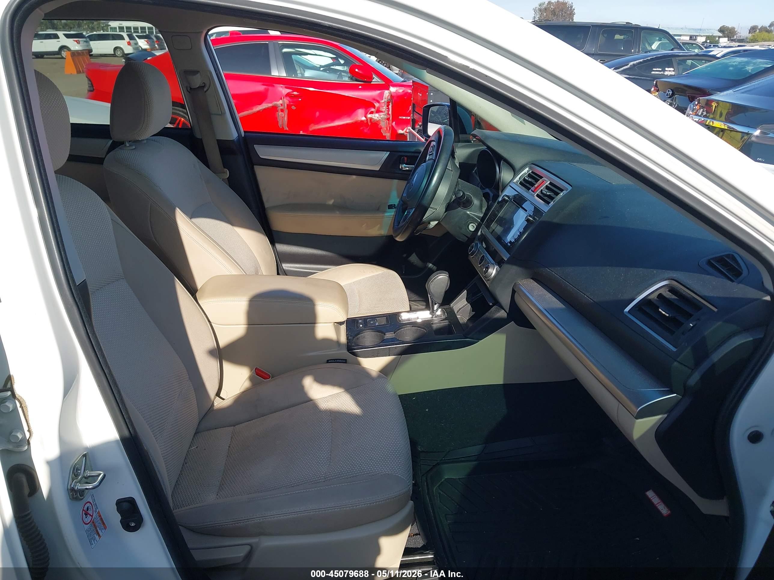 SUBARU OUTBACK image 5