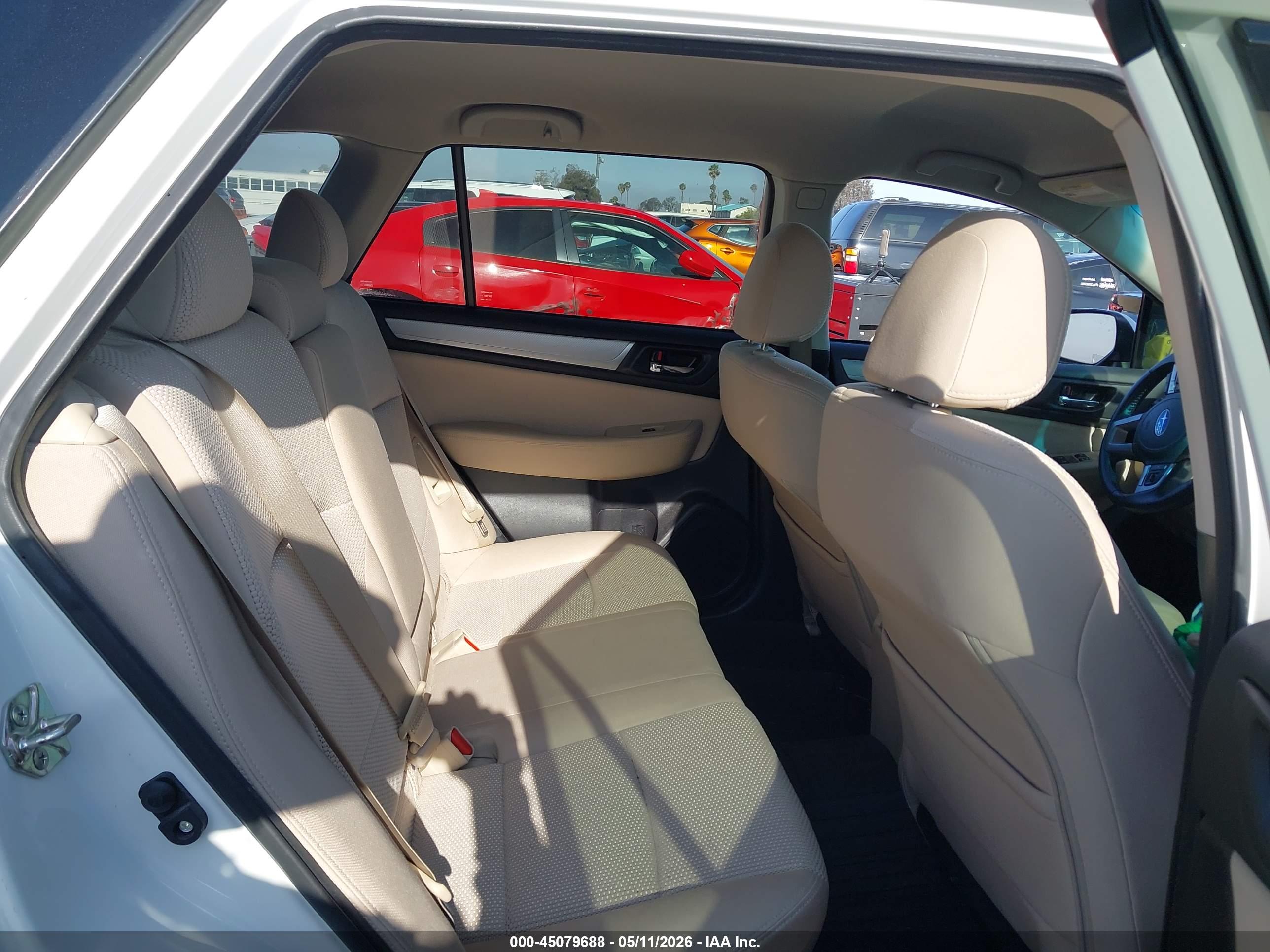 SUBARU OUTBACK image 8