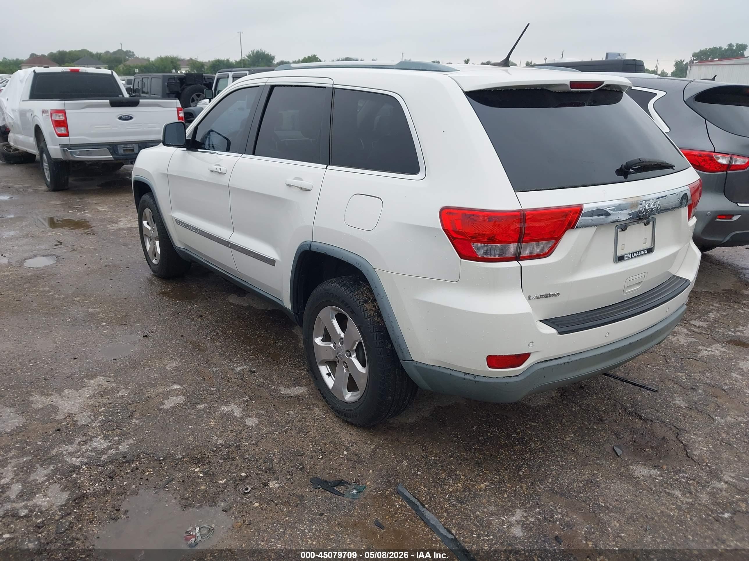 JEEP GRAND image 3