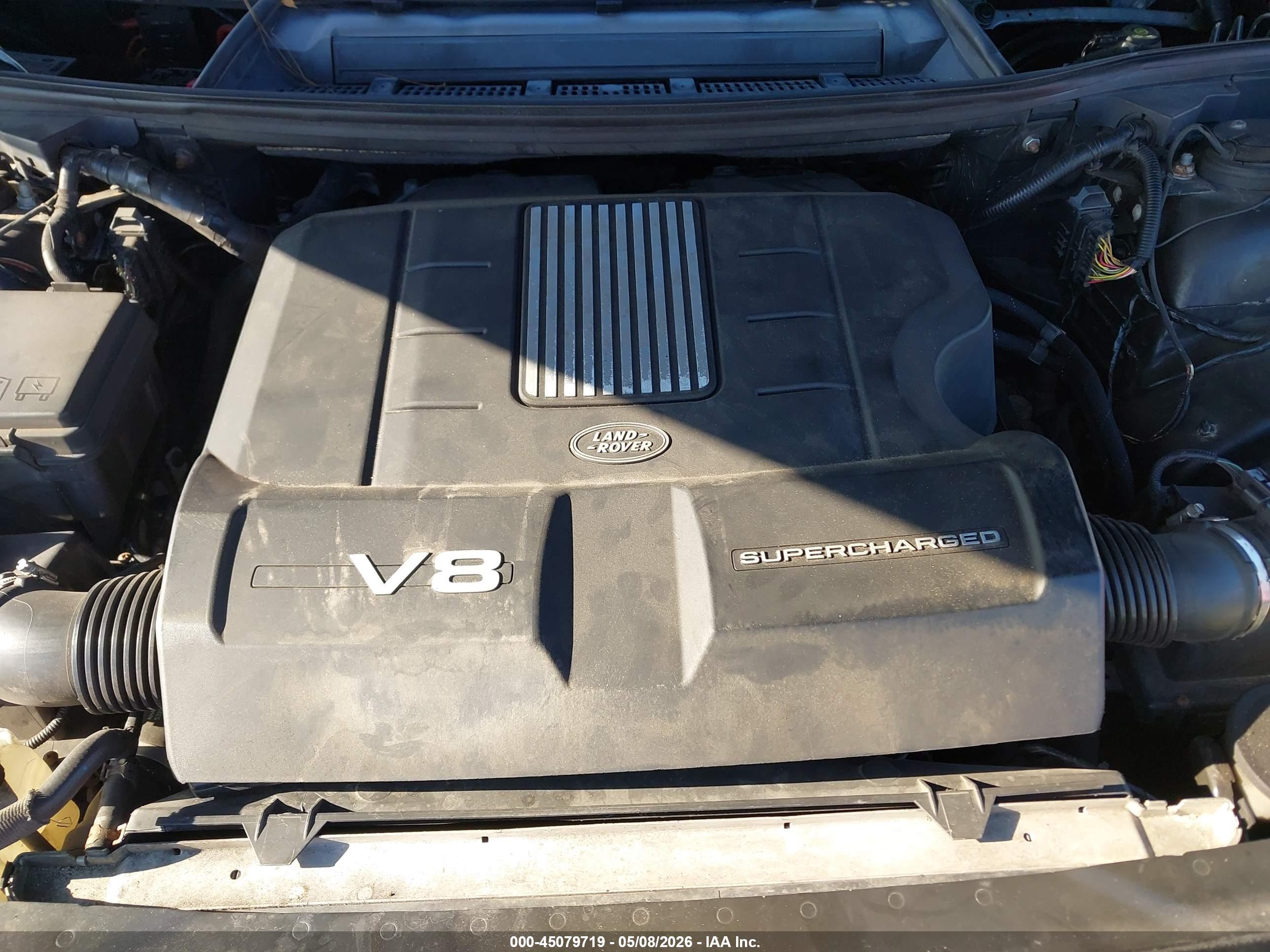 LAND ROVER image 10