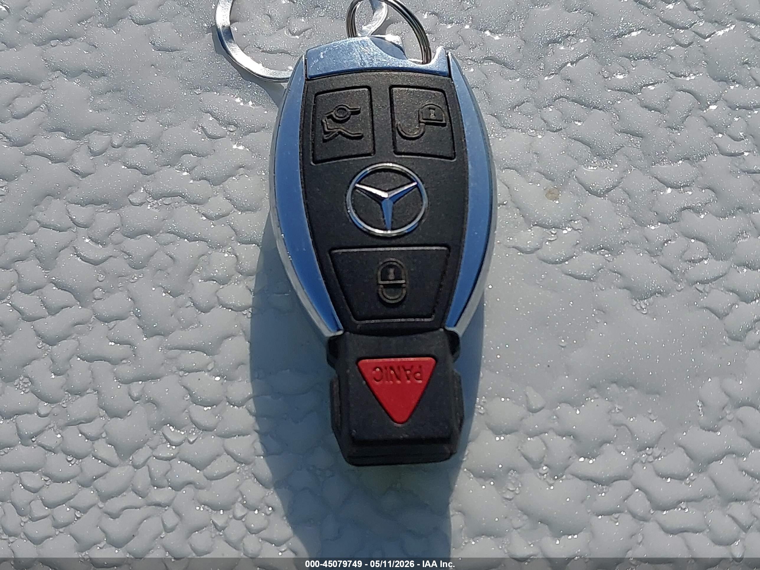 MERCEDES-BENZ E image 11