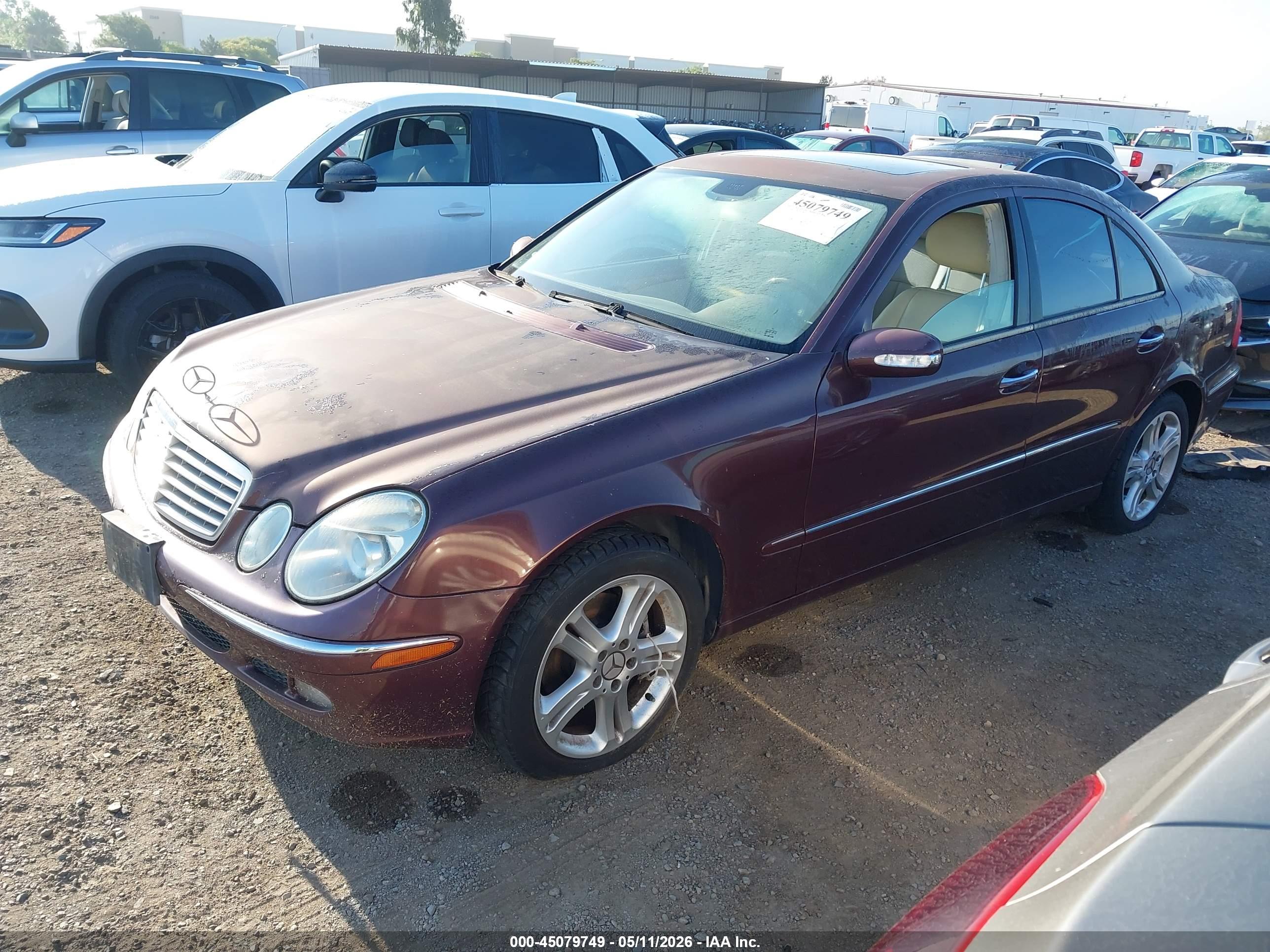 MERCEDES-BENZ E image 2