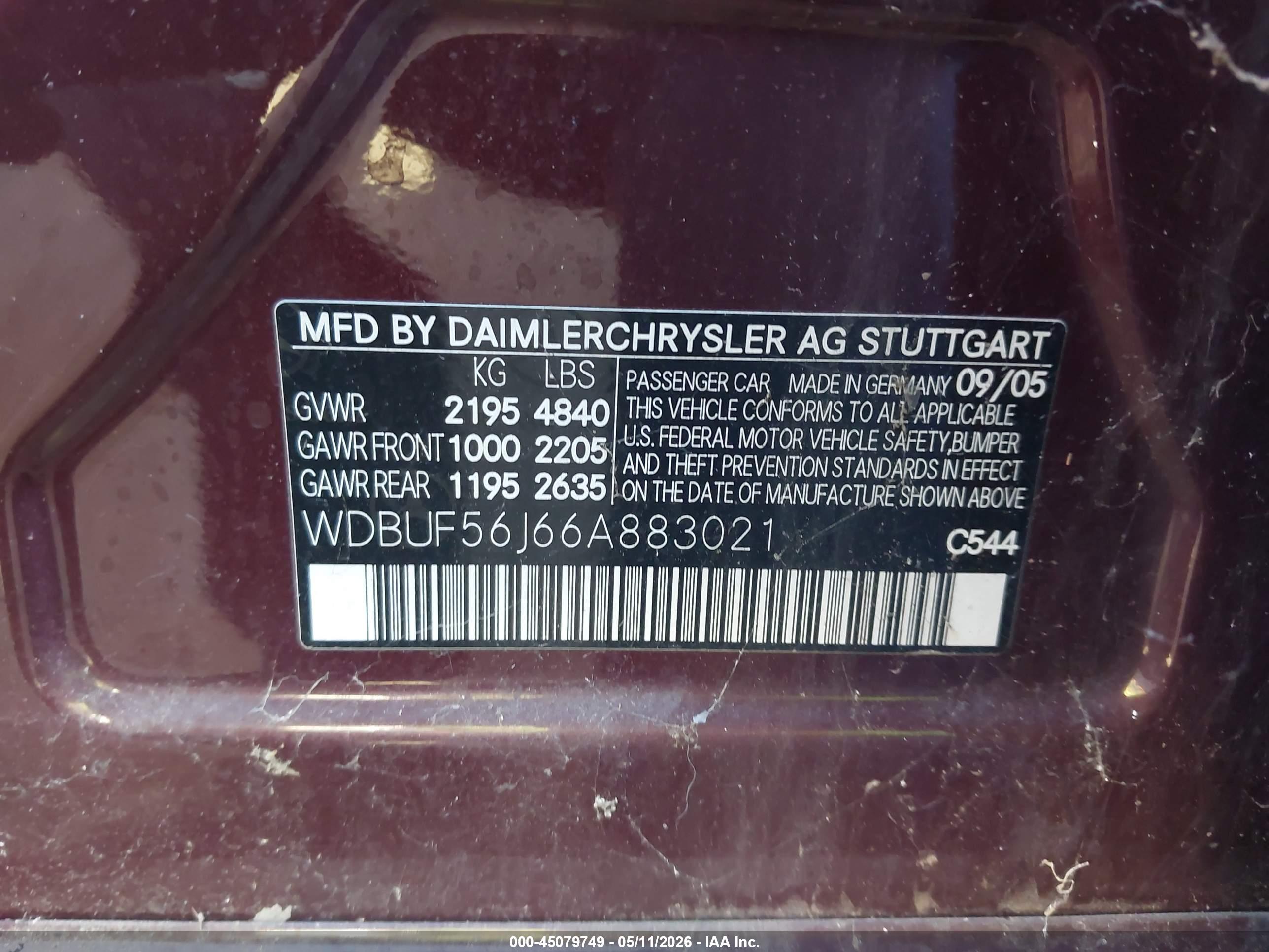 MERCEDES-BENZ E image 9