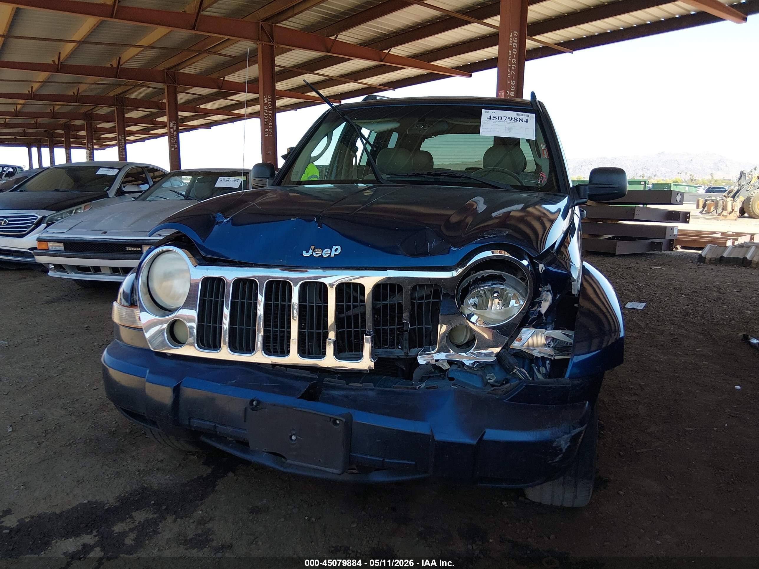 JEEP LIBERTY image 6