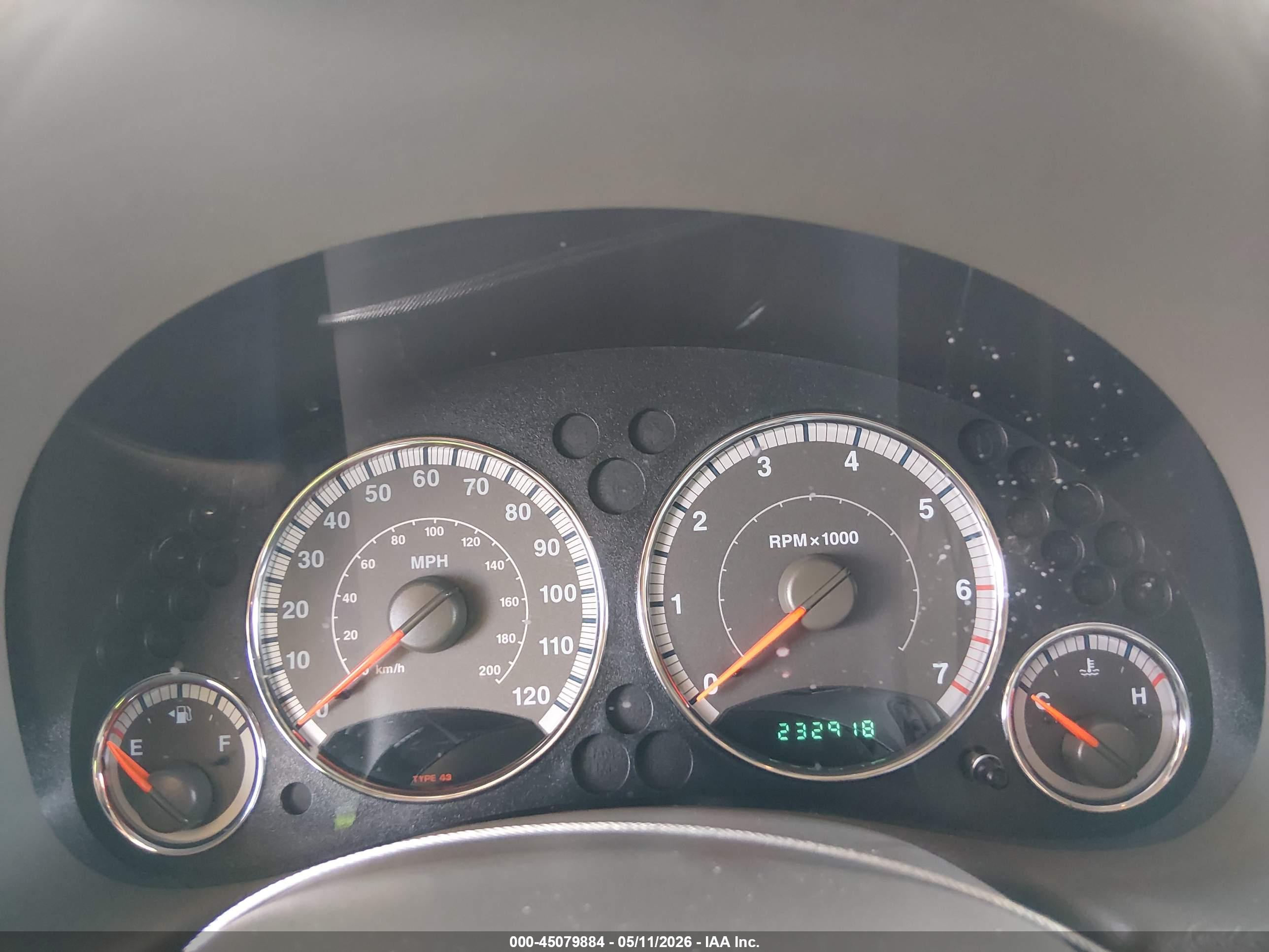 JEEP LIBERTY image 7