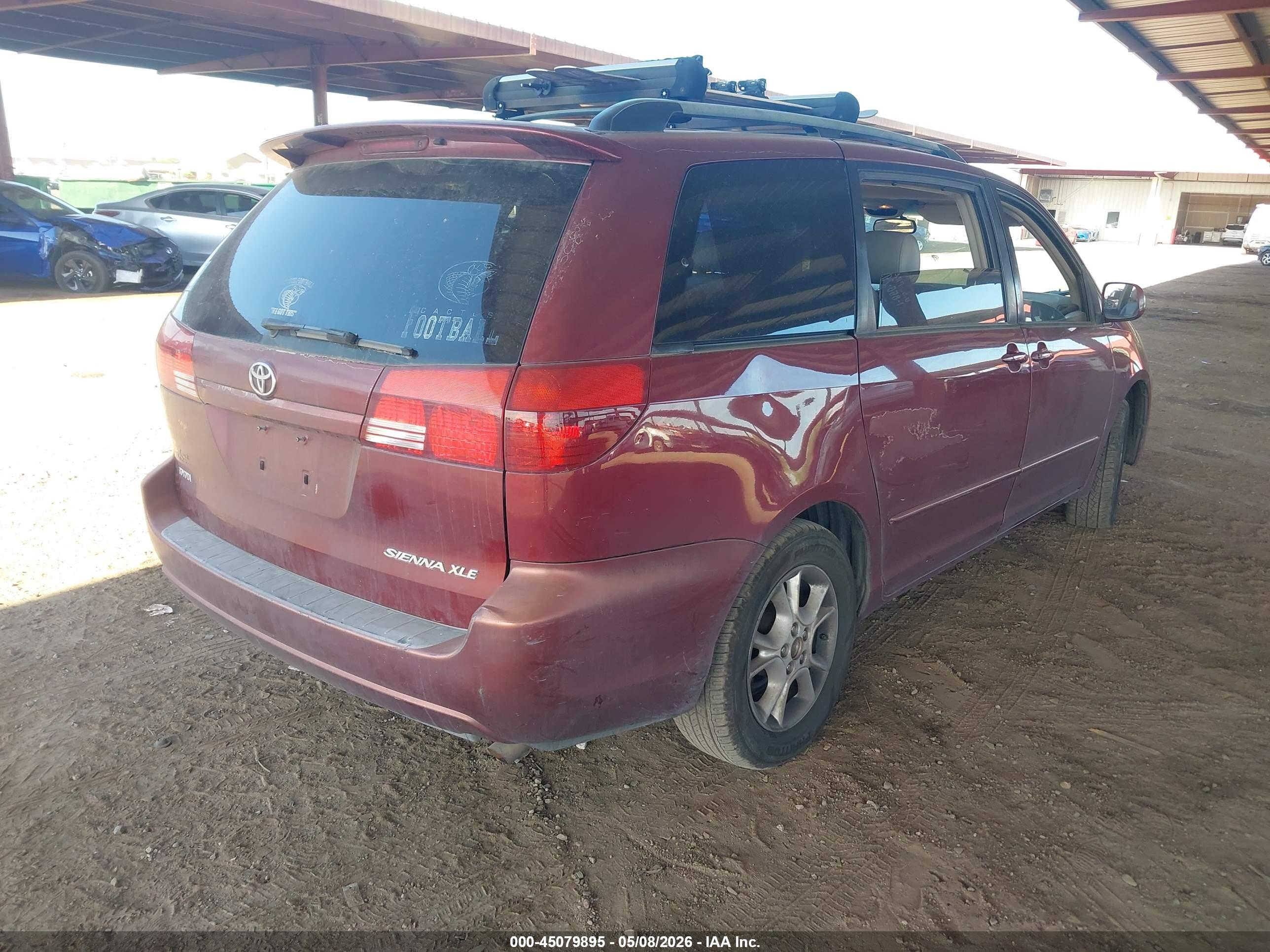 TOYOTA SIENNA image 4