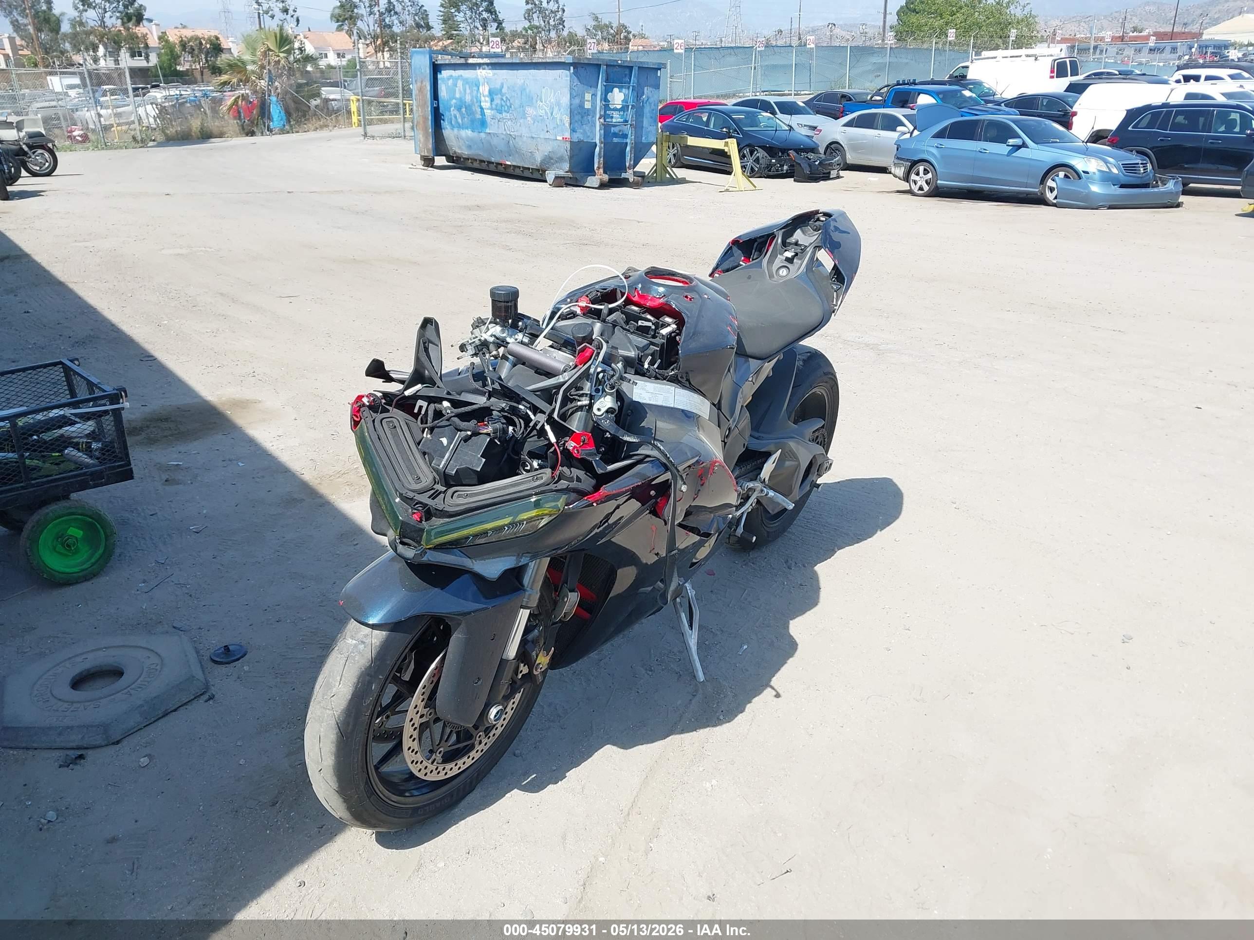DUCATI PANIGALE image 2