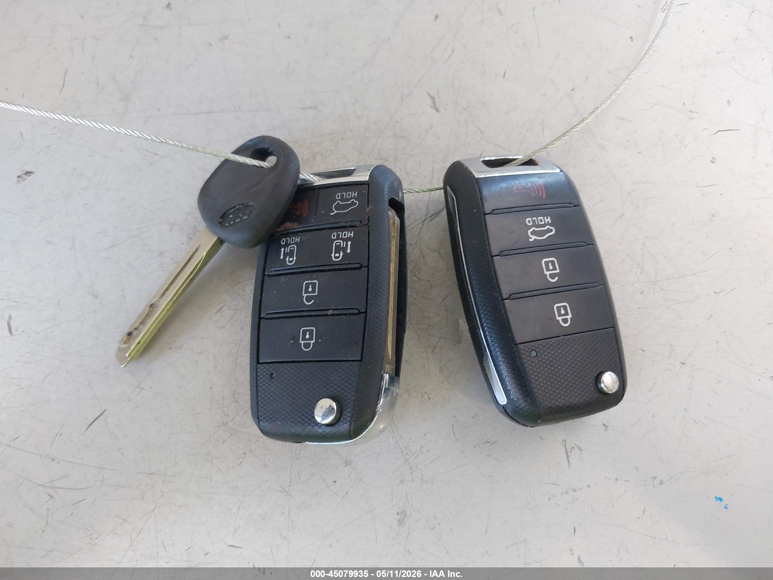 KIA RIO image 11