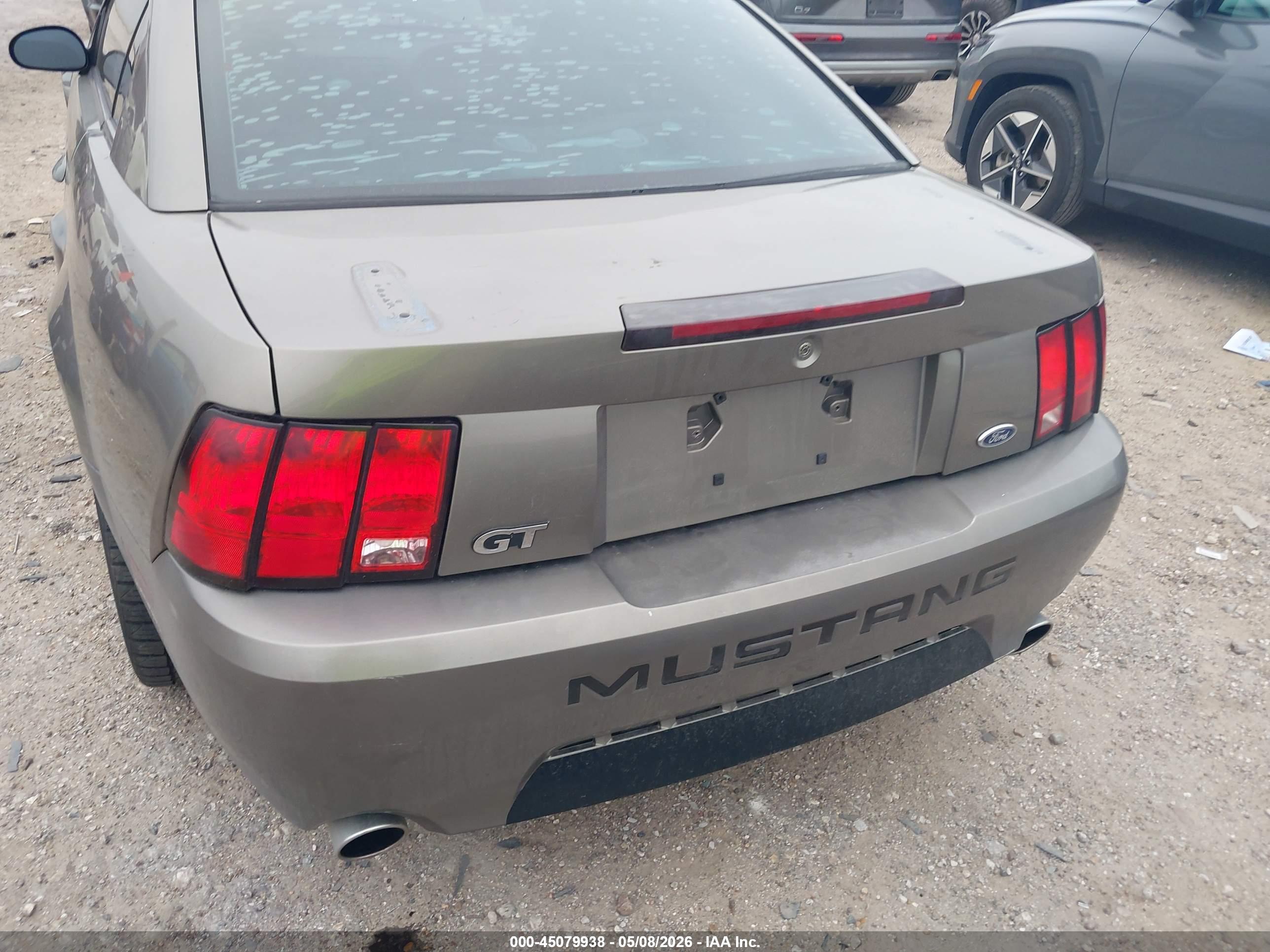 FORD MUSTANG image 6