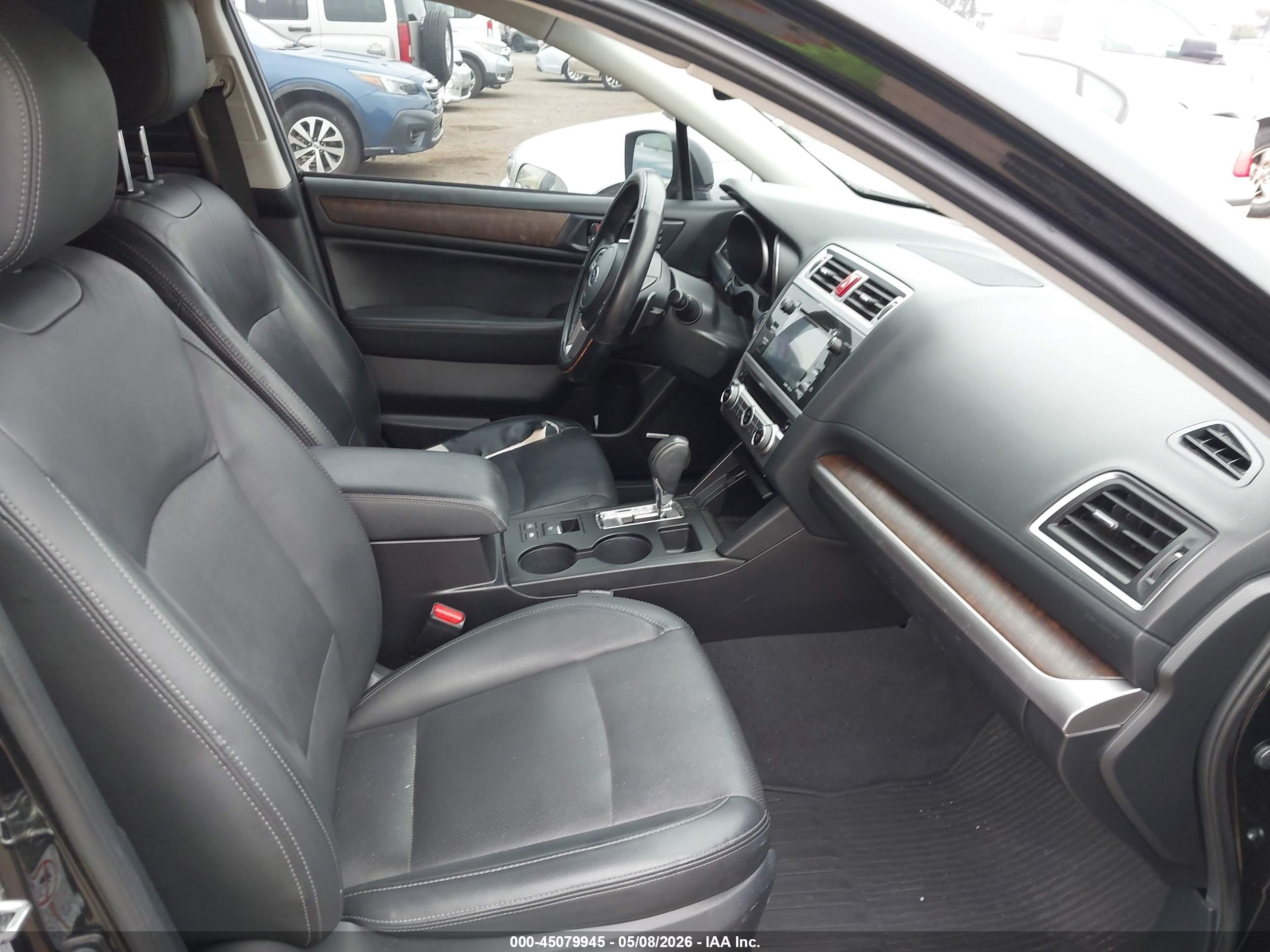 SUBARU OUTBACK image 5