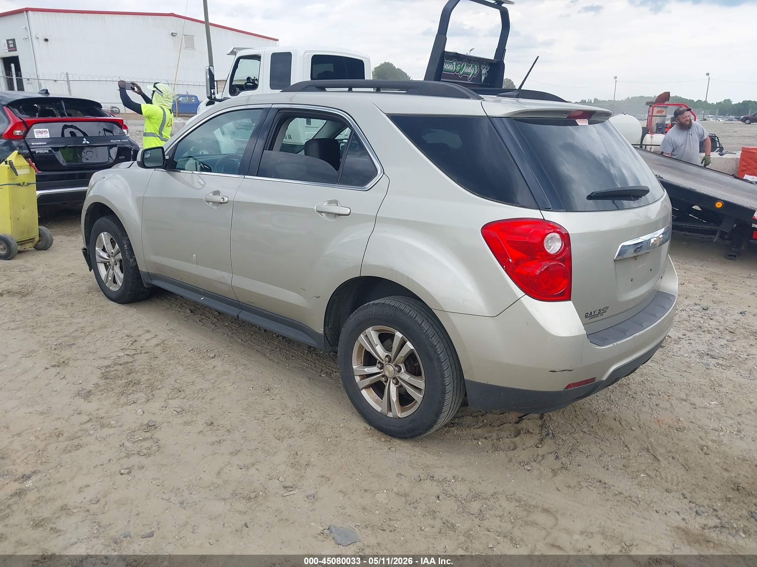 CHEVROLET EQUINOX image 3