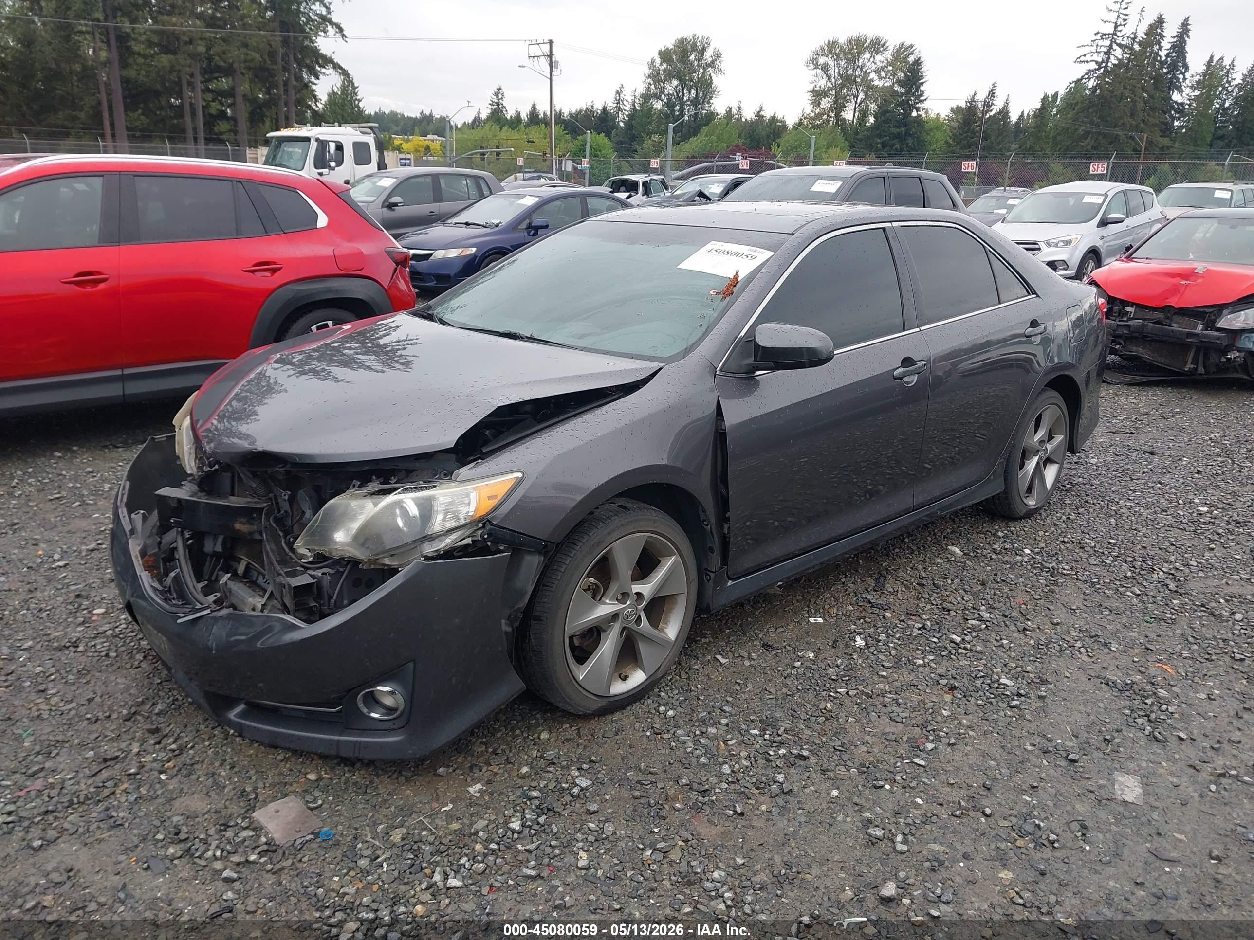 TOYOTA CAMRY image 2