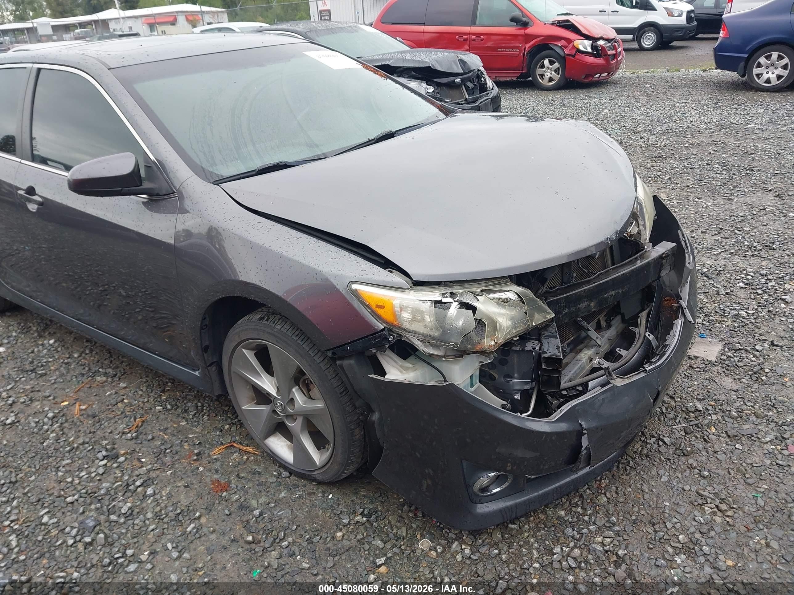 TOYOTA CAMRY image 6