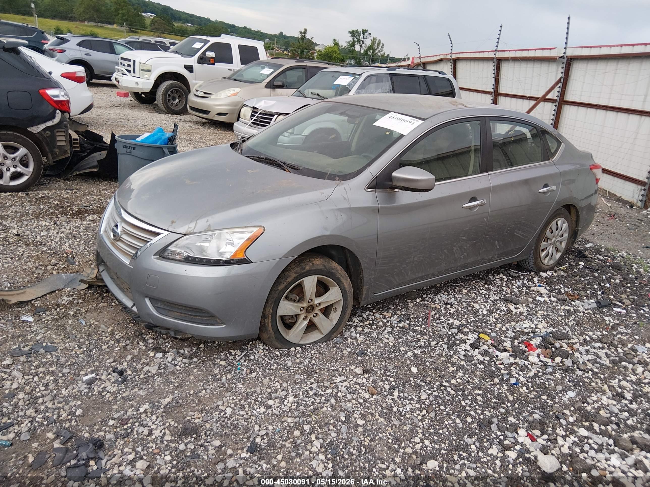 NISSAN SENTRA image 2