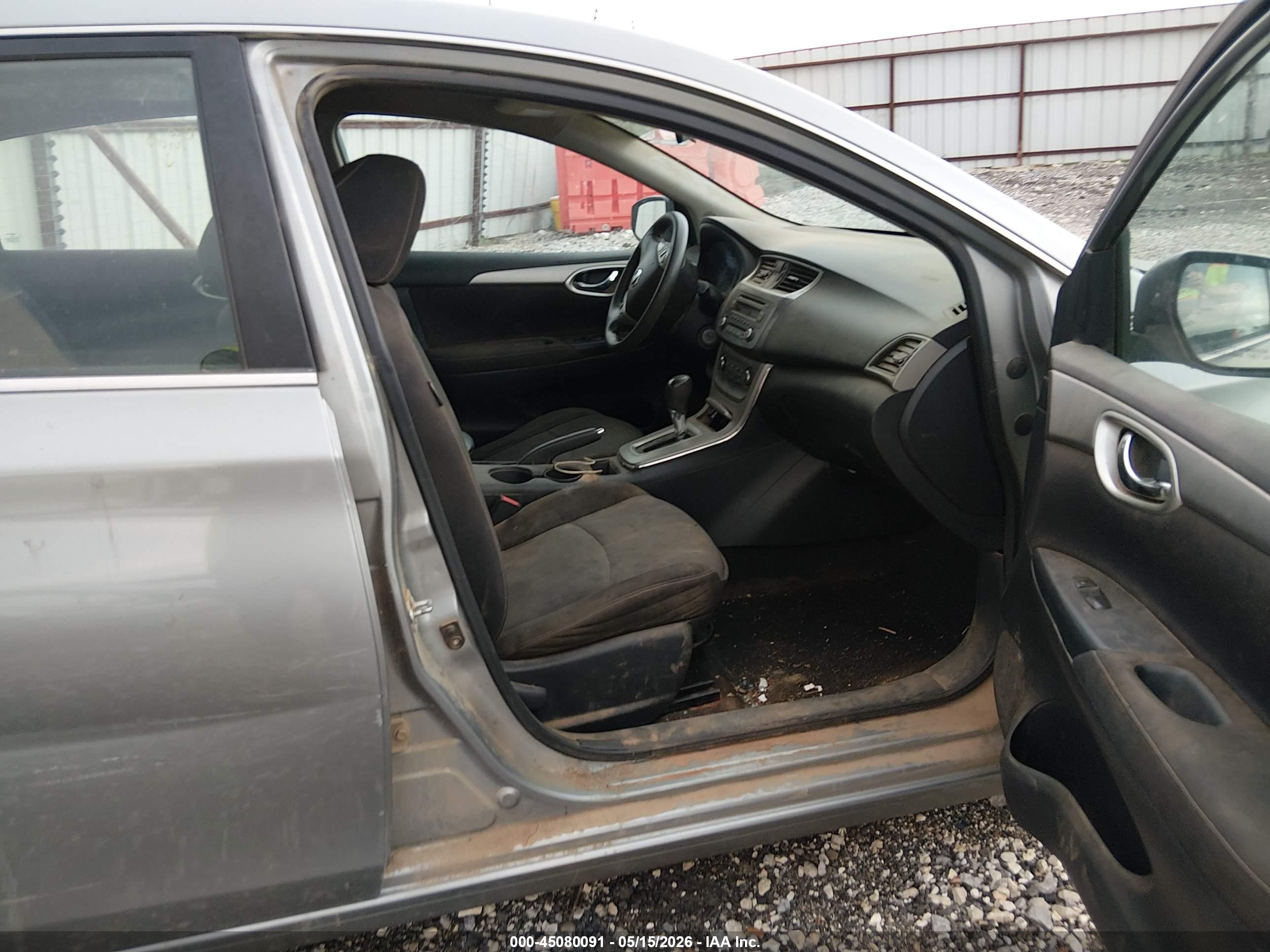 NISSAN SENTRA image 5