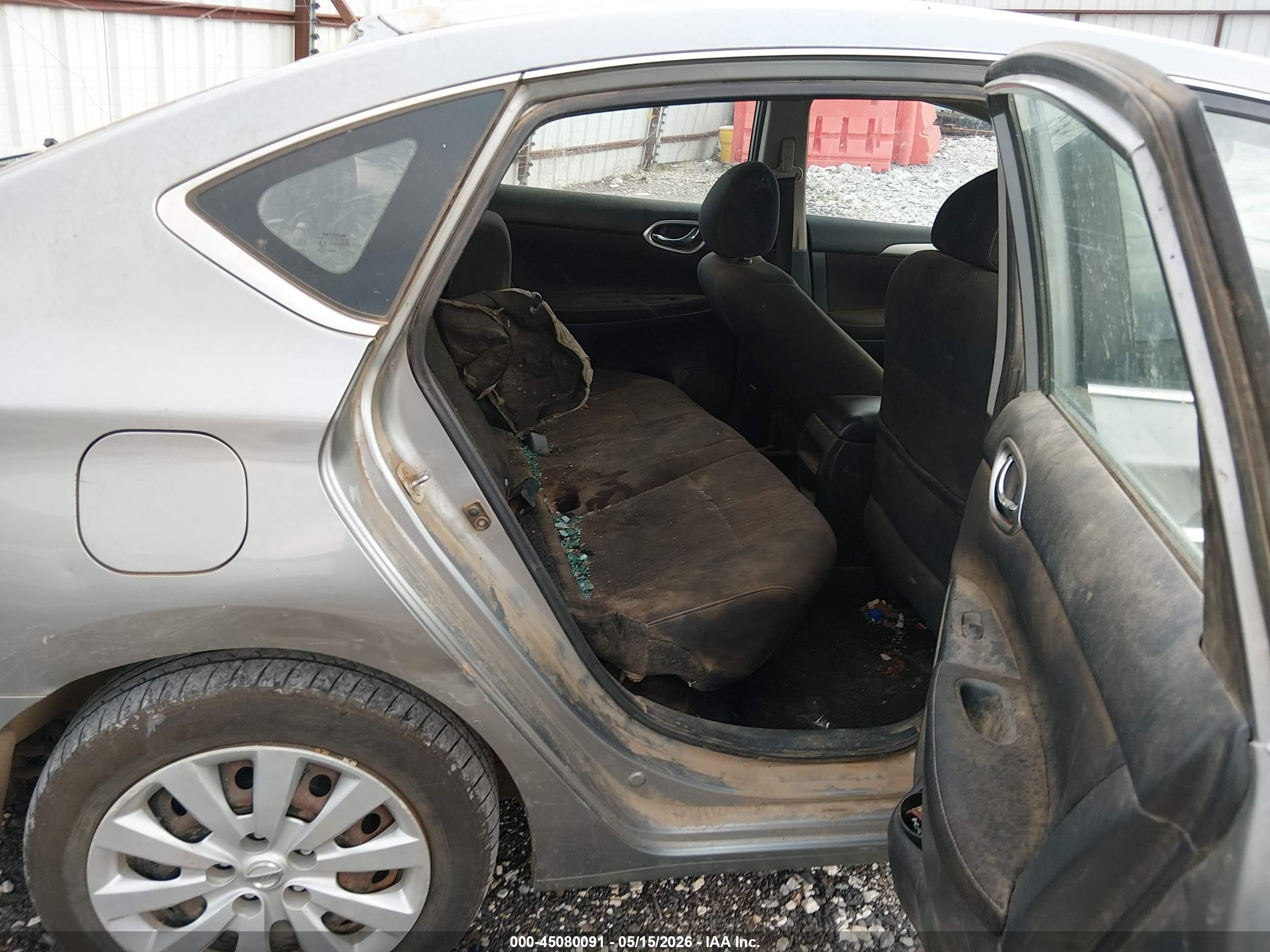 NISSAN SENTRA image 8